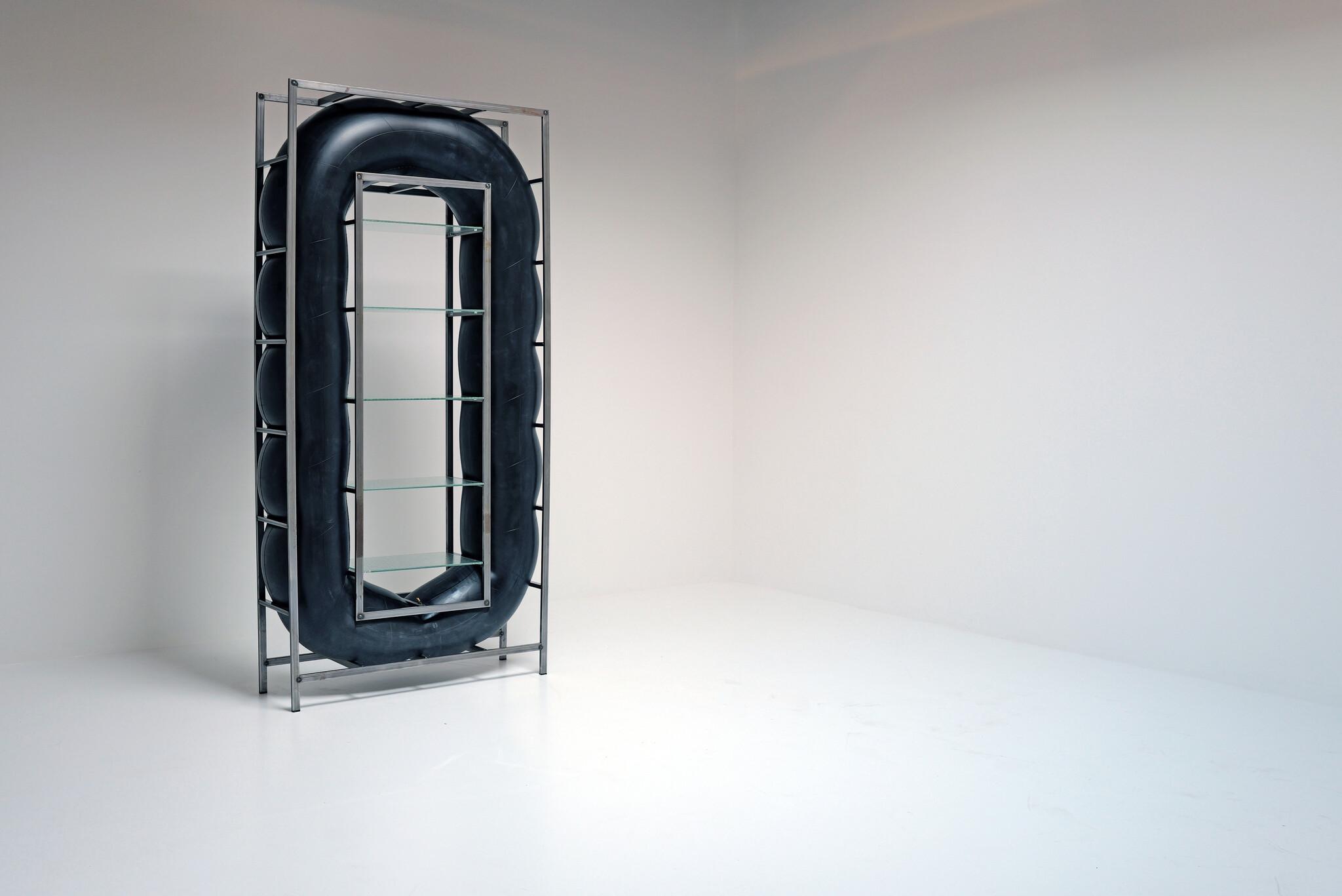 Inner Tube Shelf Unit van Pentagon Group voor Reinhard Müller, 1980's