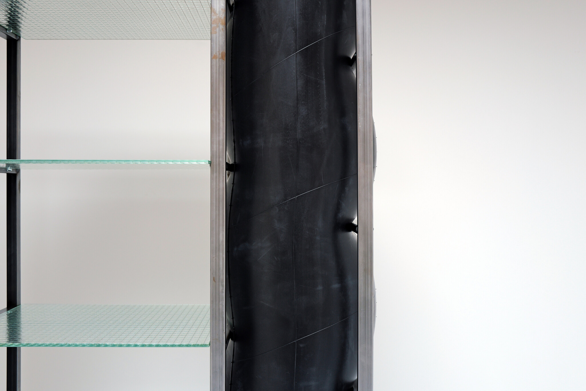 Inner Tube Shelf Unit van Pentagon Group voor Reinhard Müller, 1980's