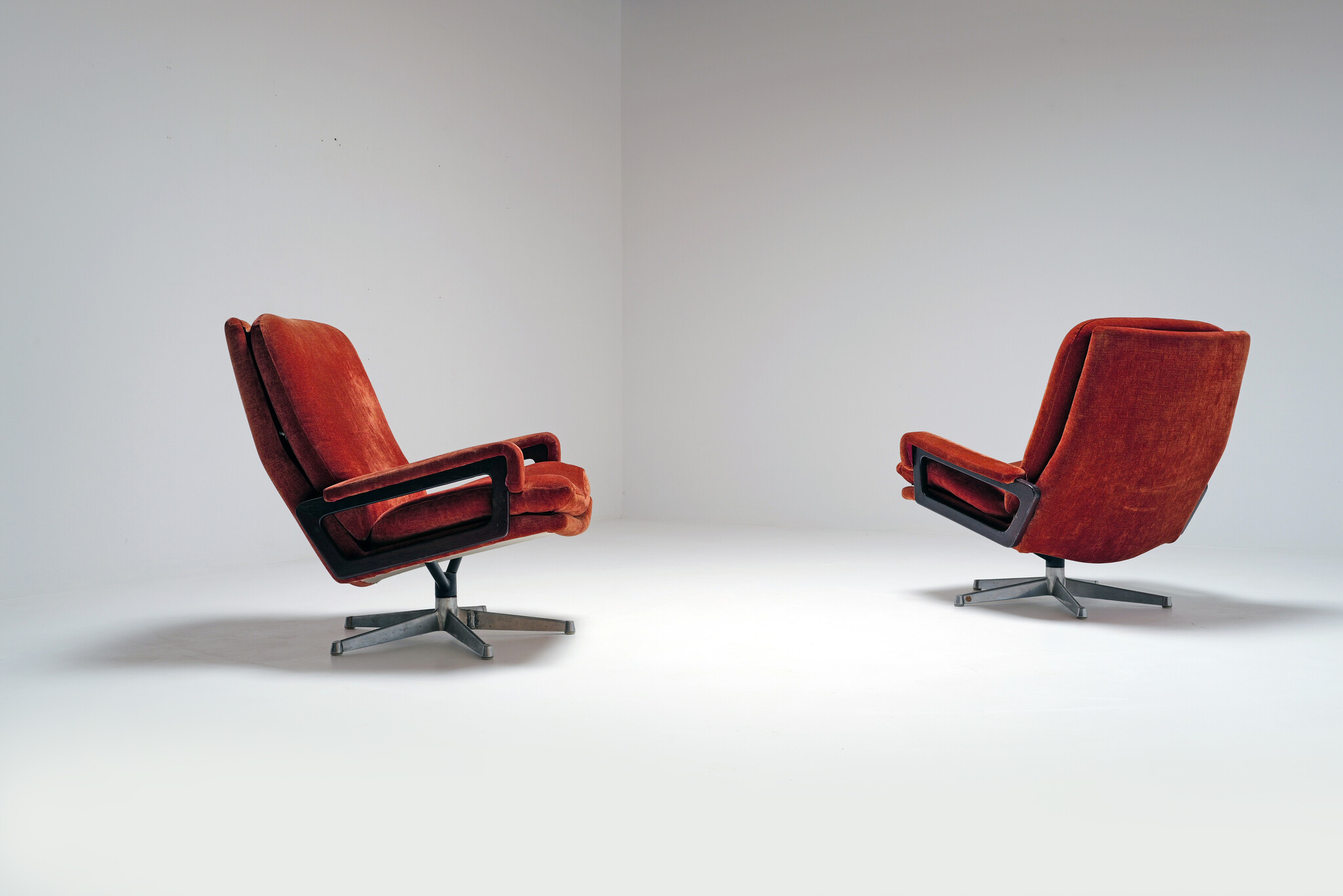 Set of King lounge chairs by André Vandenbeuck for Strässle, 1970s