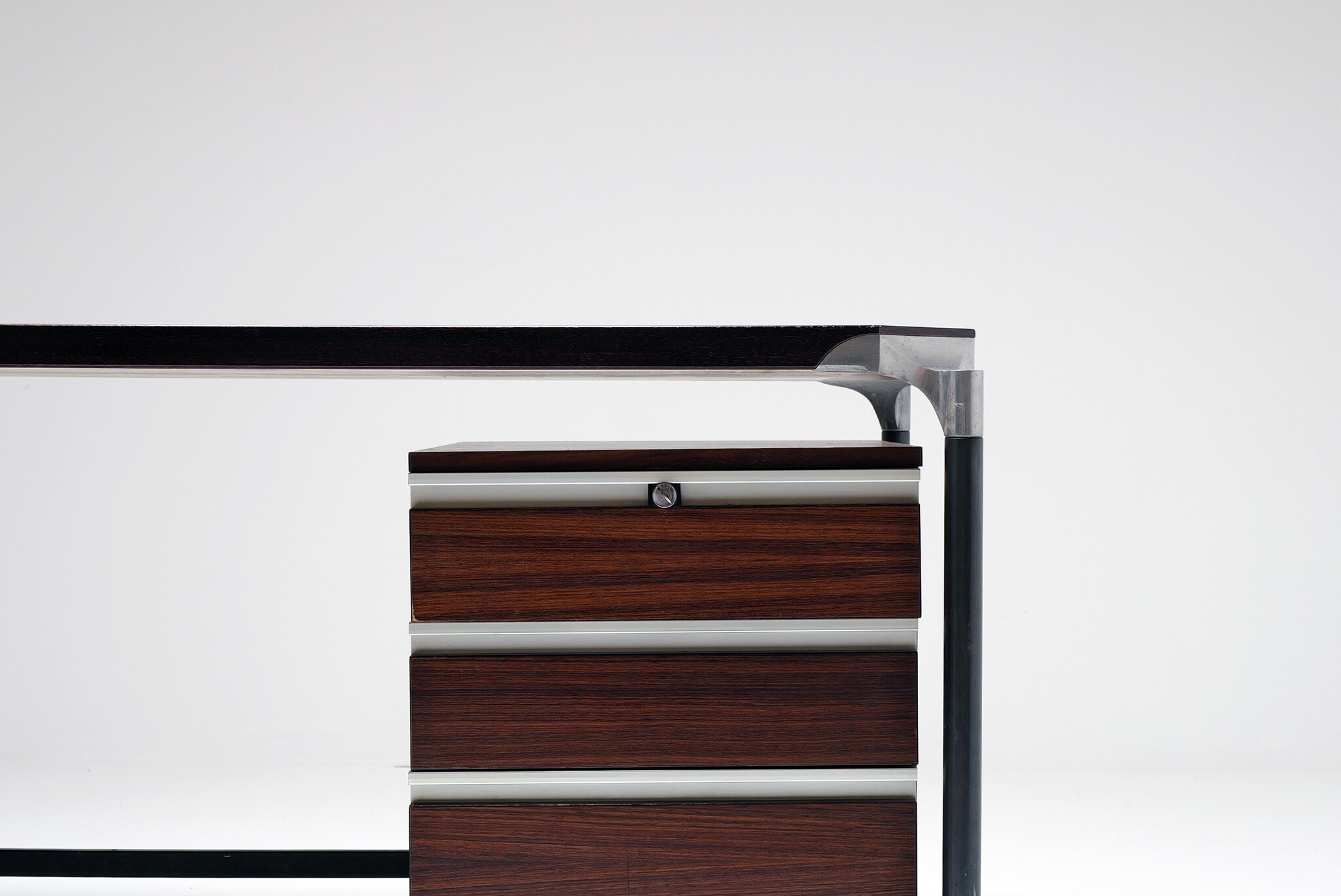 Rosewood desk by Ico Parisi for MIM Roma, 1960s