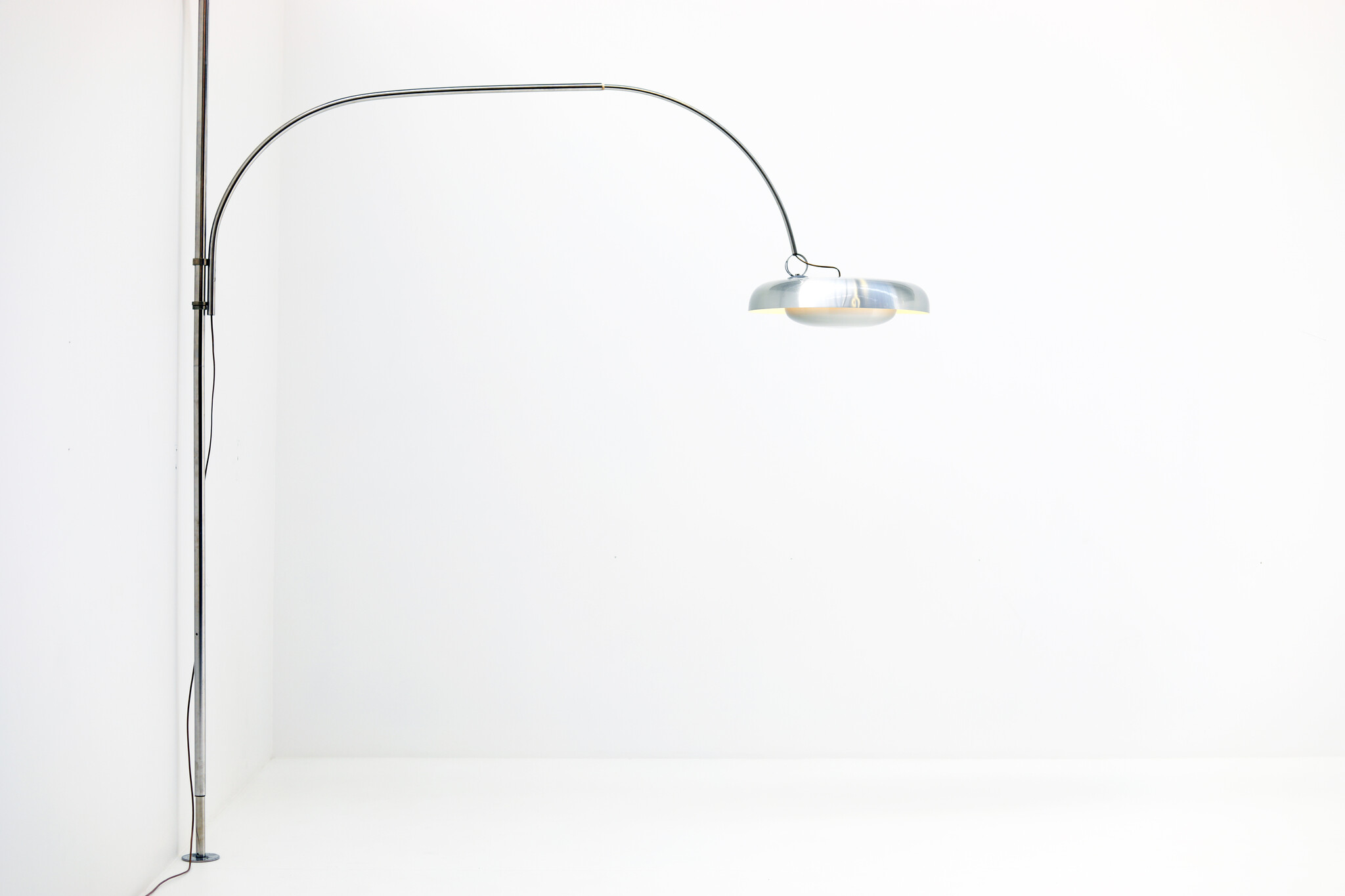 Bracket boog Lamp door Pirro Cuniberti voor Sirrah, 1970s