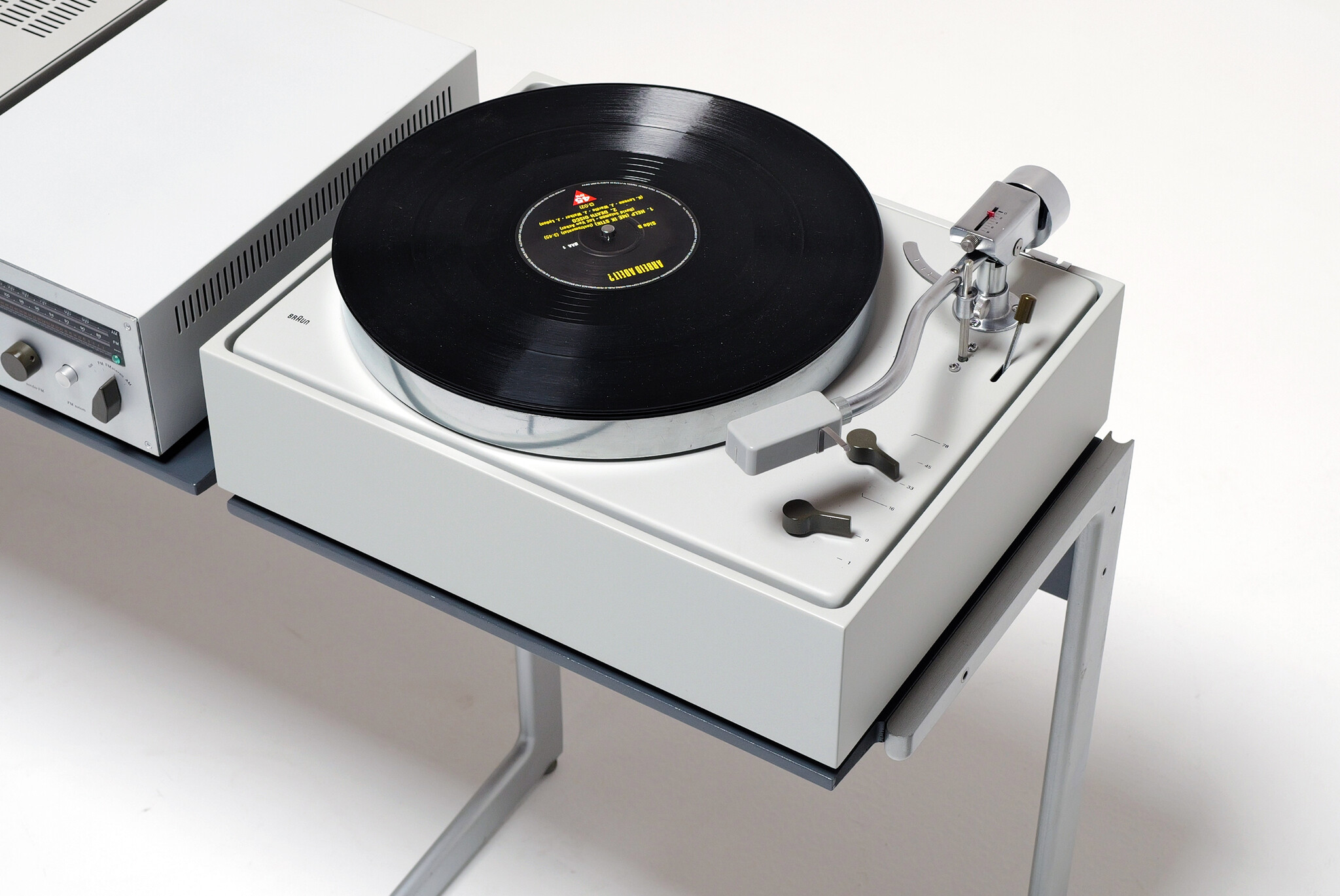 Complete Braun stereo met de LE1 speakers door Dieter Rams, 1960's