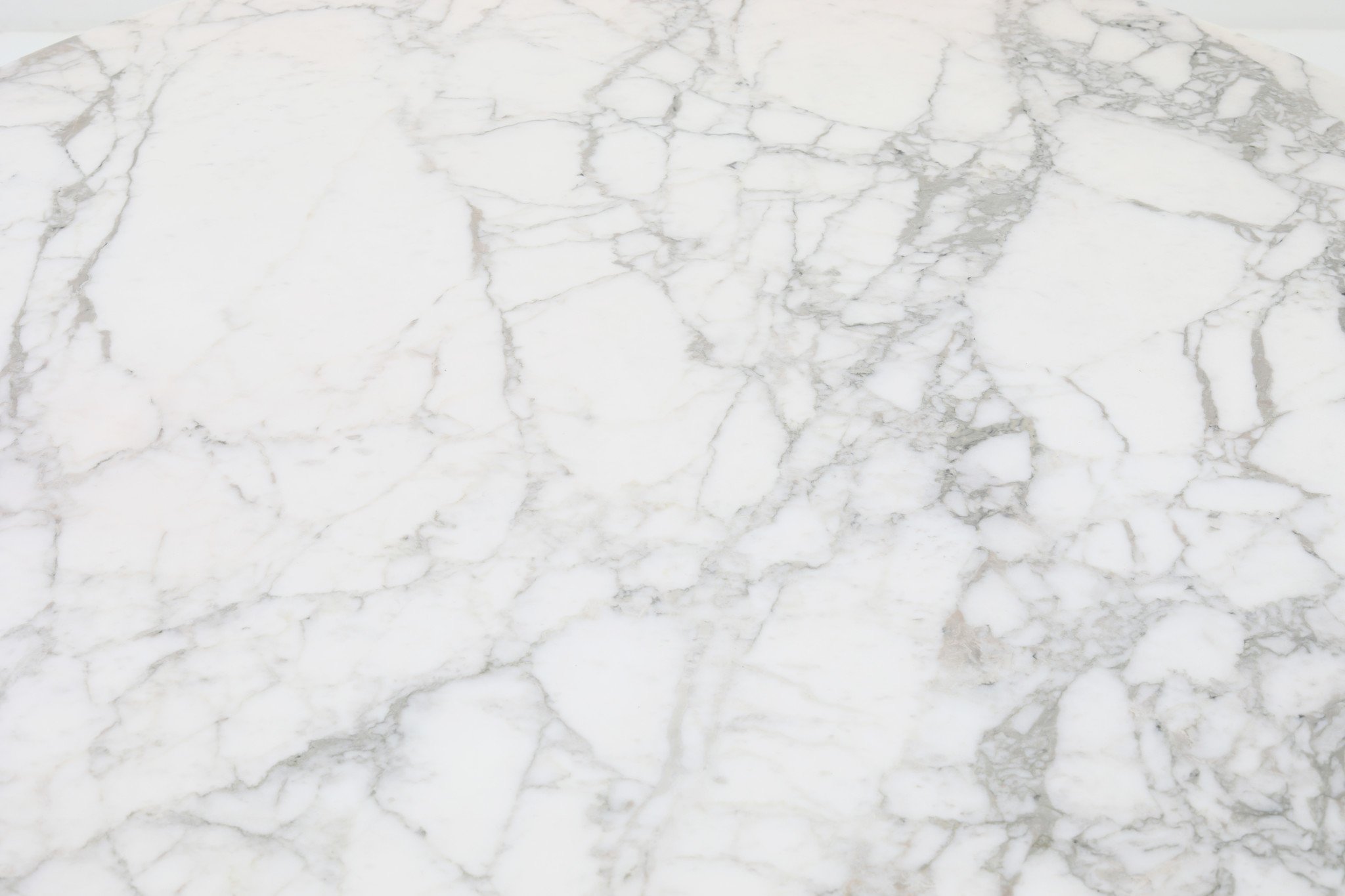 Table Tulipe Marble Knoll conçue par Eero Saarinen