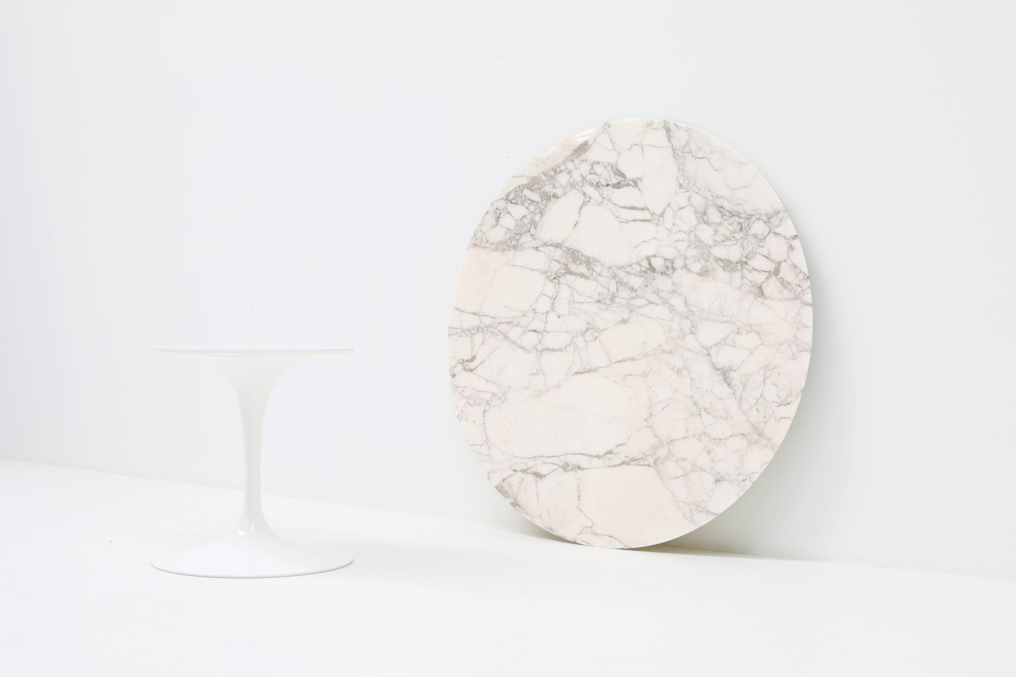 Table Tulipe Marble Knoll conçue par Eero Saarinen