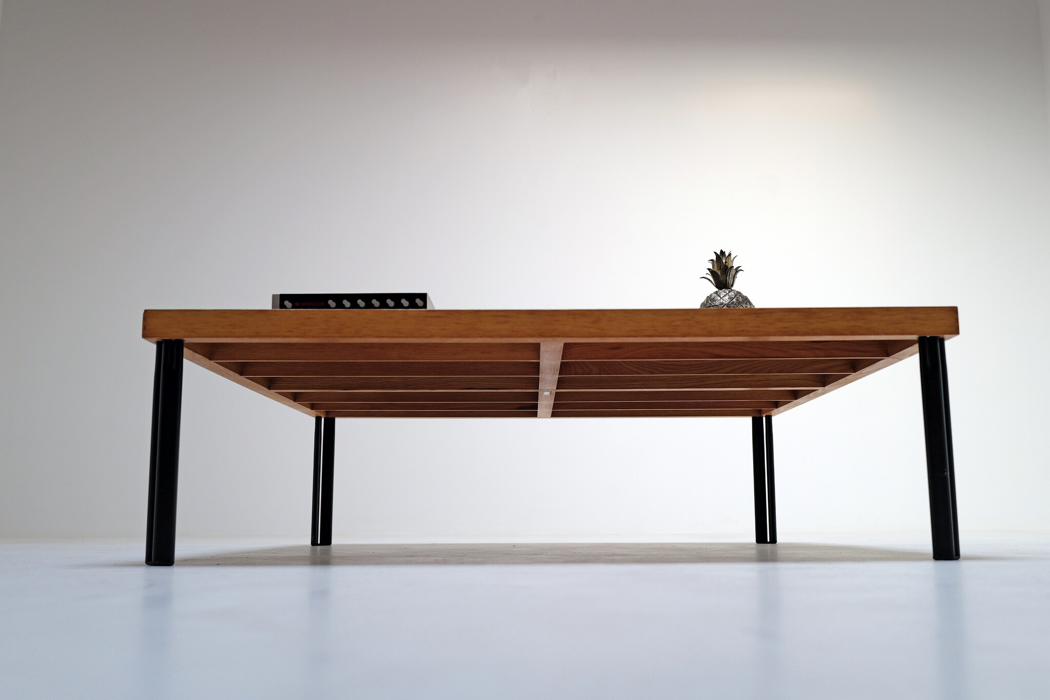 Naviglio coffee table van Piero de Martini voor Cassina, 1980