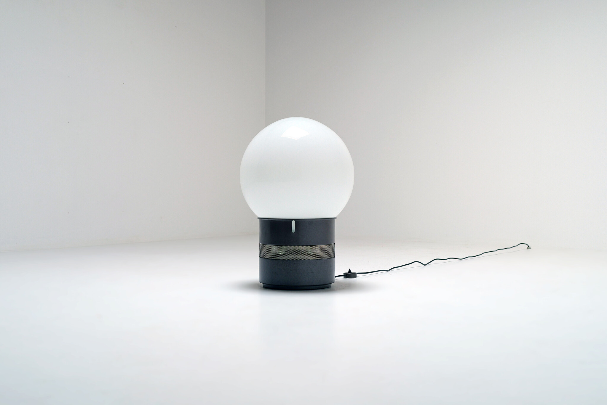 “Mezzo Oracolo” van Gae Aulenti voor Artemide, 1960's