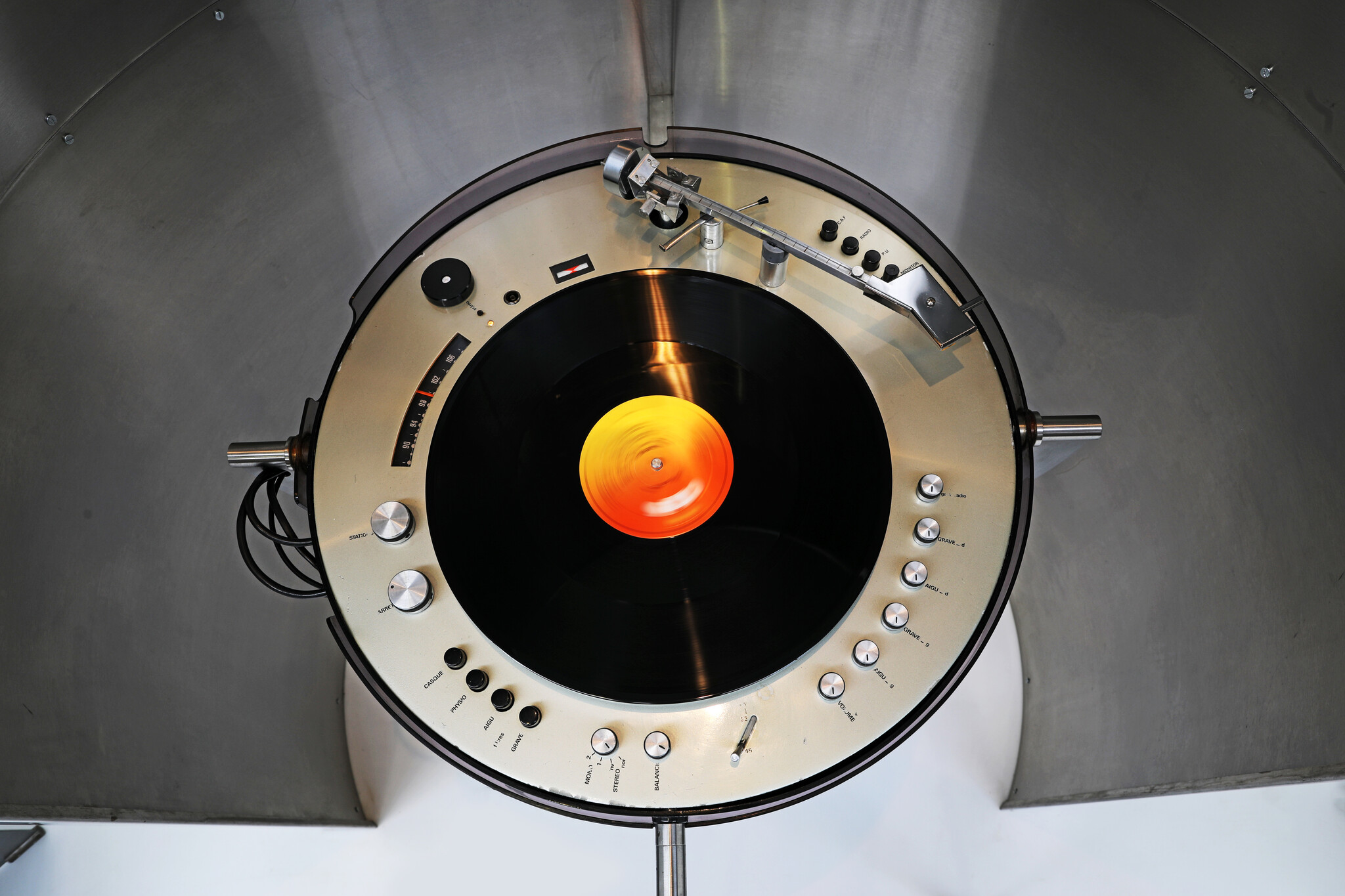 Helium Space Age globe stereo designed by Alain Carré, 1968