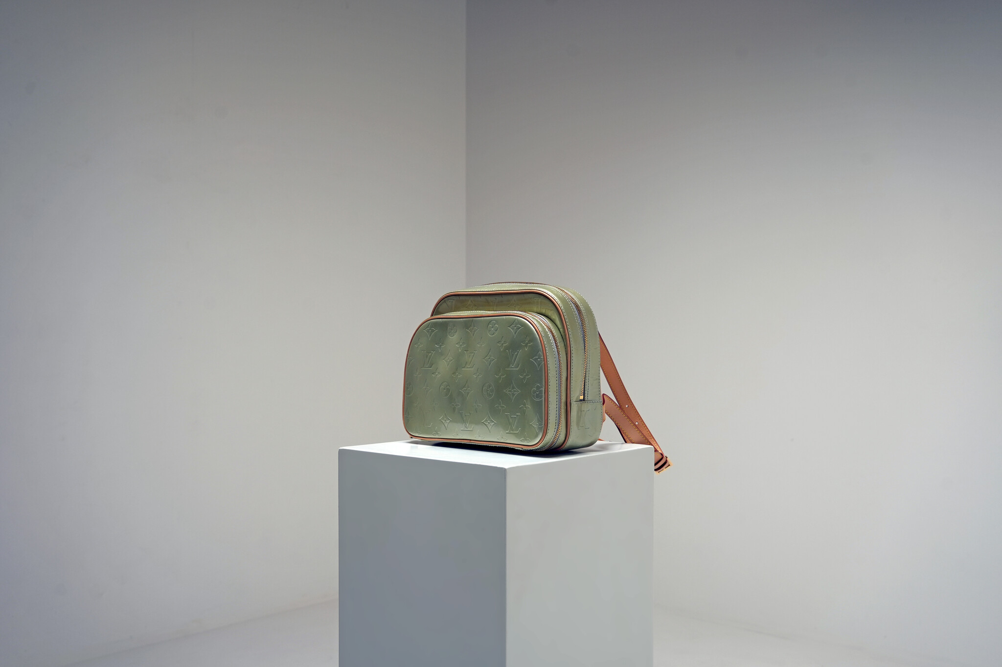 Sac à dos Louis Vuitton Murray en vernis monogramme Citrine Monogram