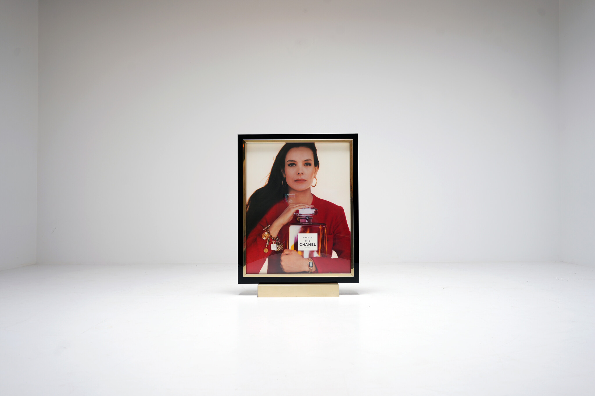 Original Illuminated CHANEL Display – Carole Bouquet