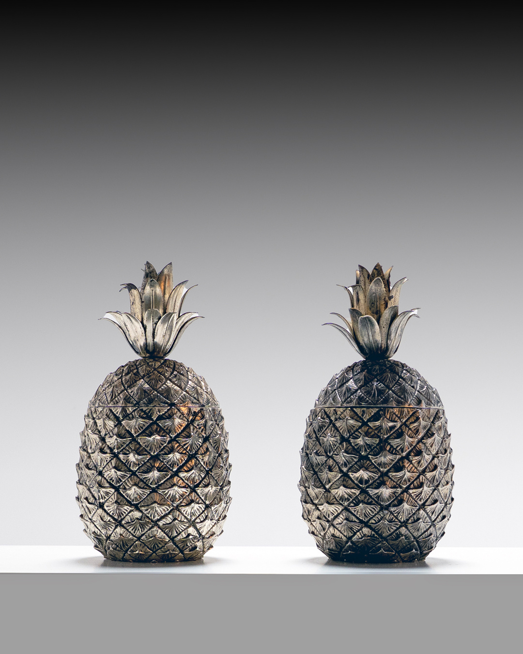 Seau à Glace Vintage Forme Ananas - Plastique Noir - Années 1900