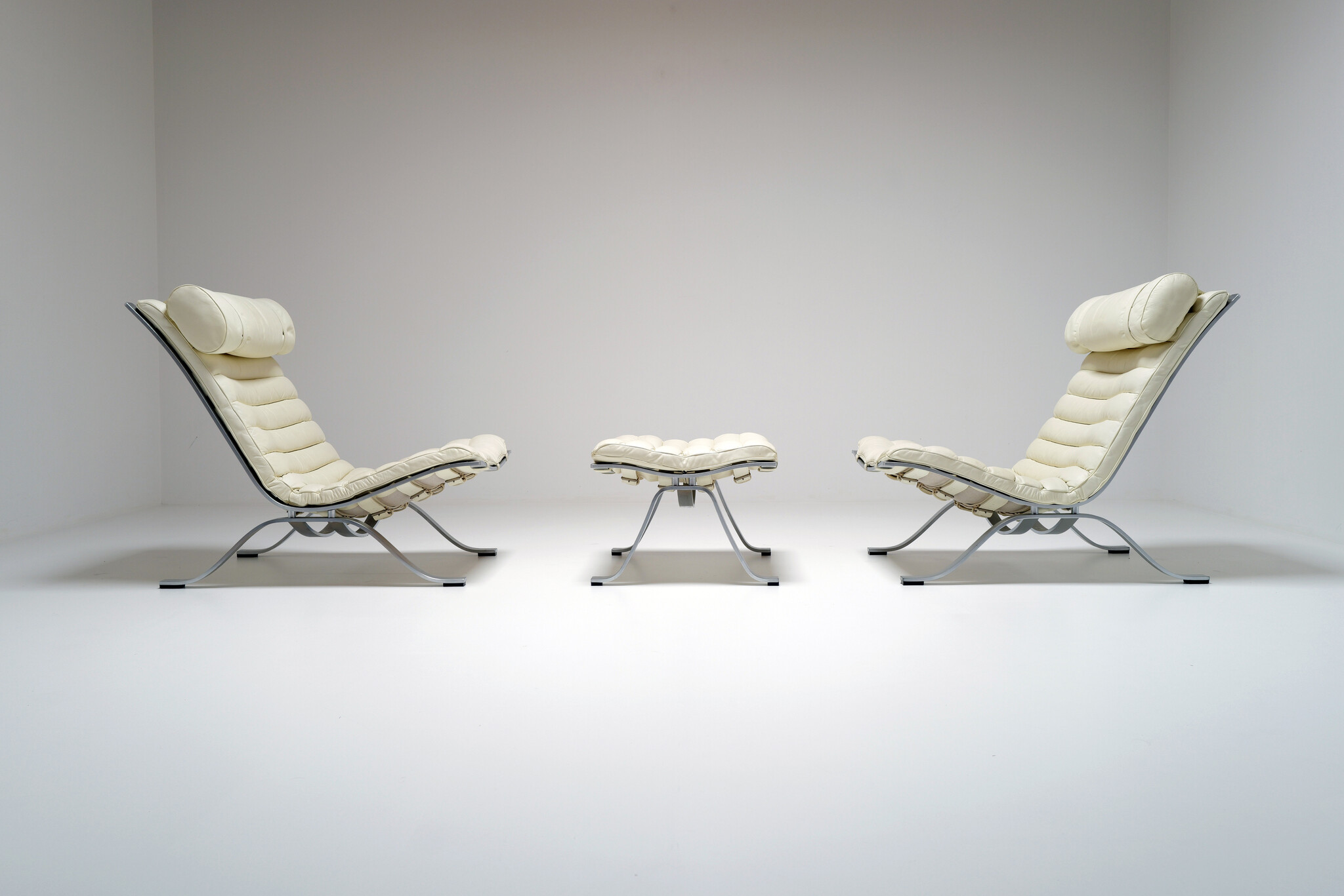 Ari lounge chairs door Arne Norell voor Möbel AB Arne Norell, 1966