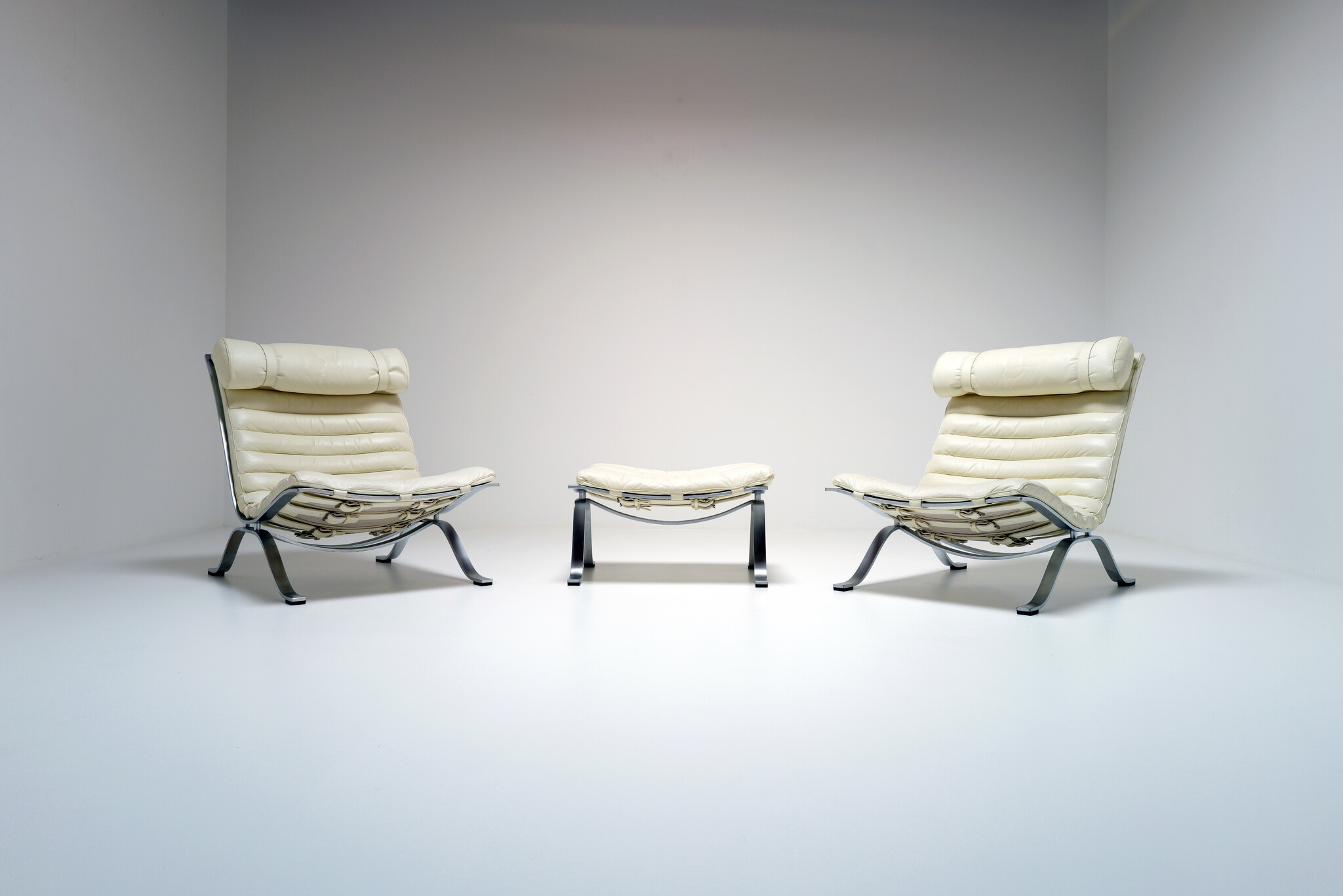 Ari lounge chairs door Arne Norell voor Möbel AB Arne Norell, 1966