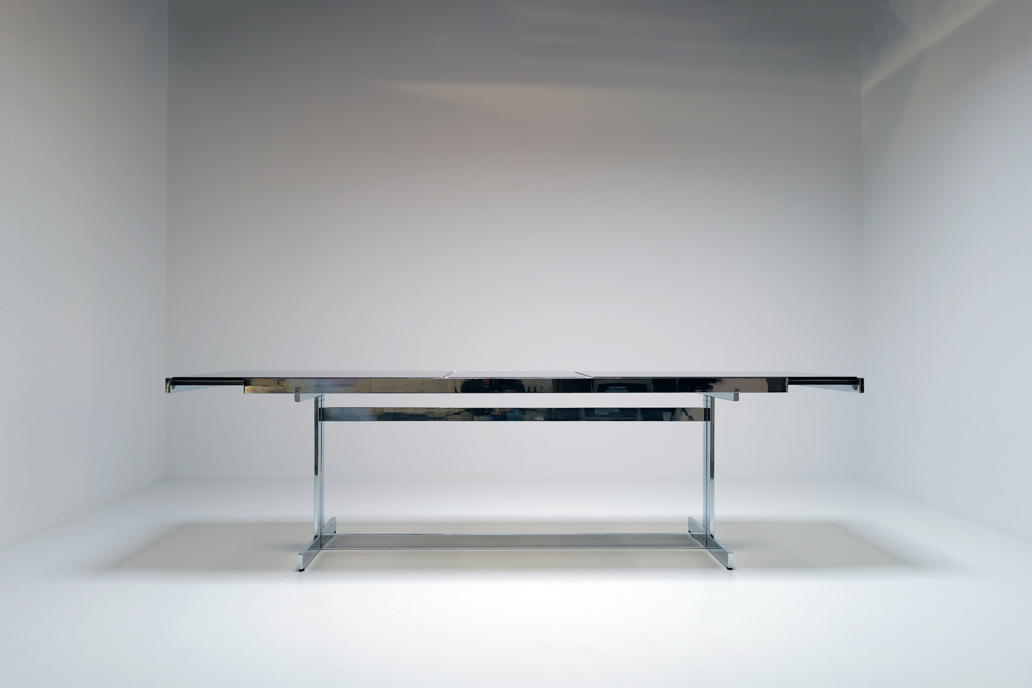 Brutalist chromen eettafel voor Sigma, België, 1967