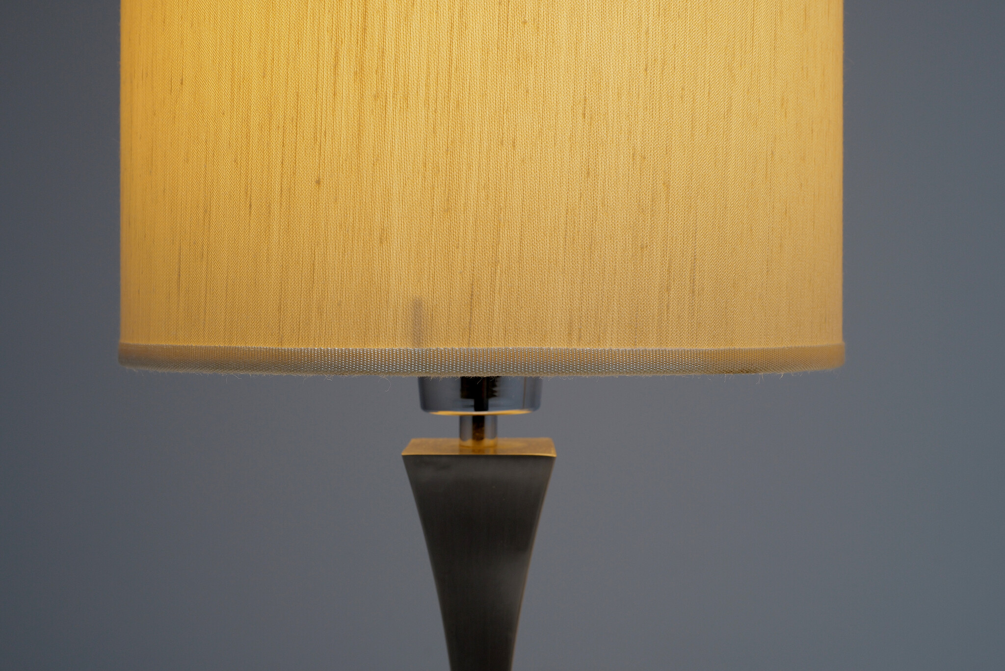 Set RVS Pyramid tafellampen – Tonello & Montagna Grillo voor High Society