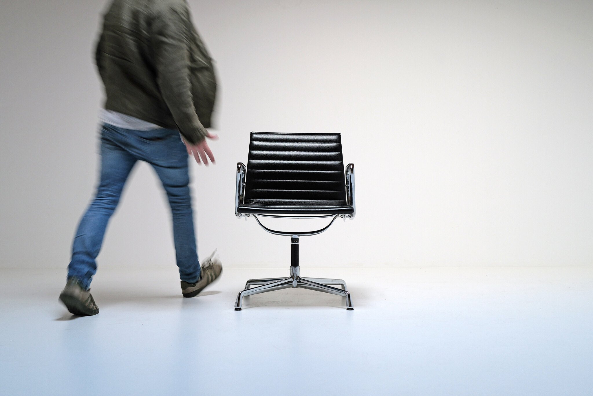 Set Eames chairs van Charles Eames