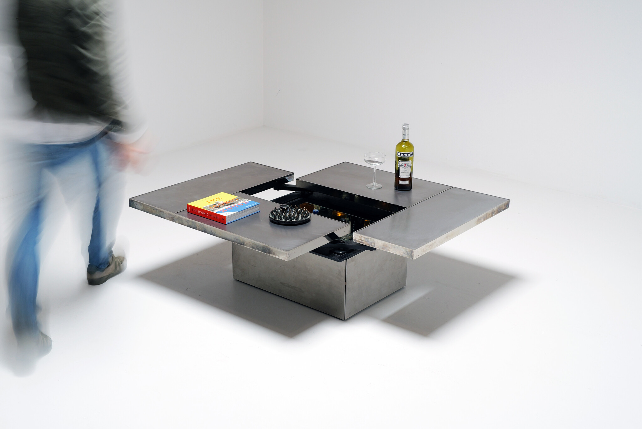 Belgo Chrom salontafel met verborgen bar, 1970's