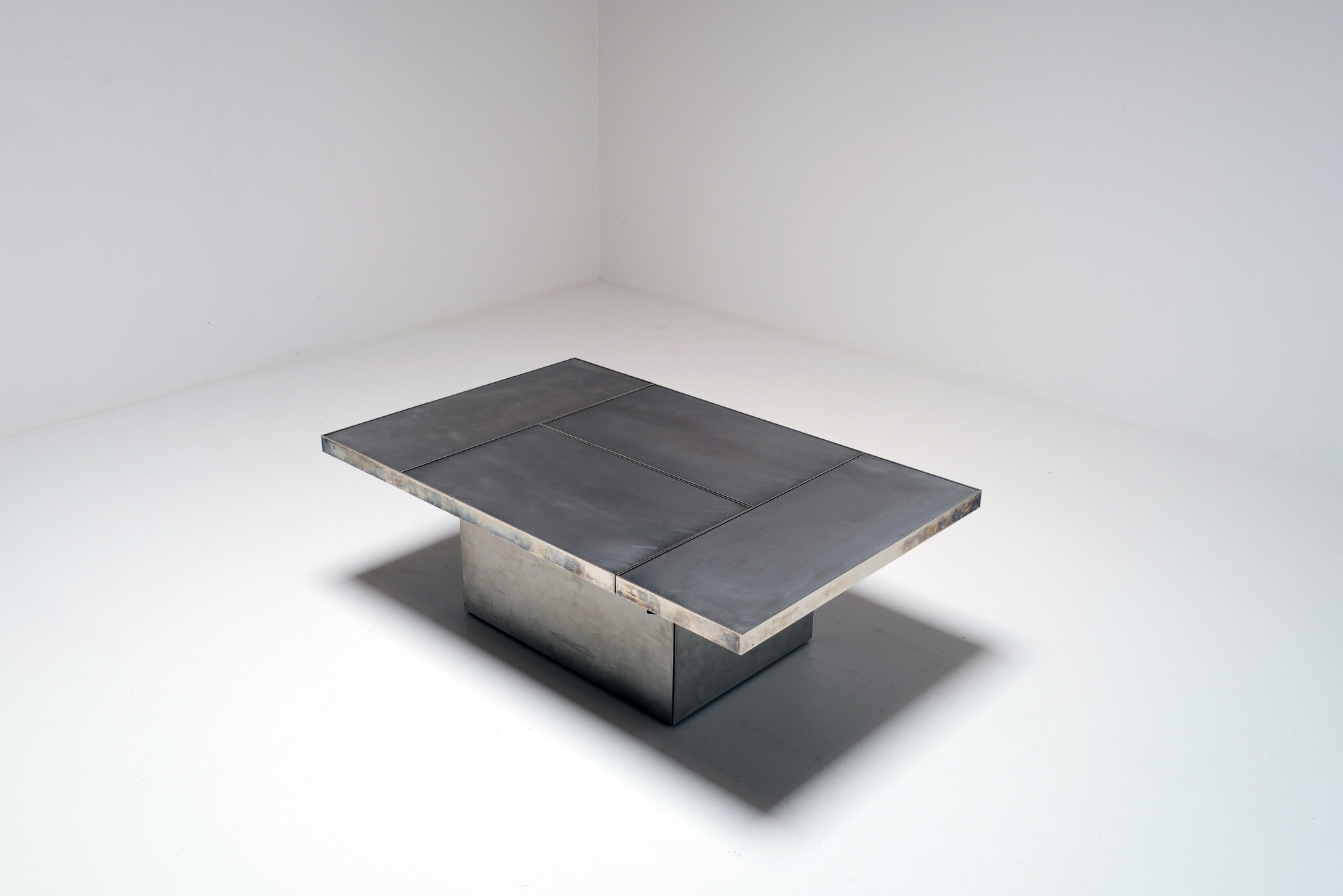 Belgo Chrom salontafel met verborgen bar, 1970's