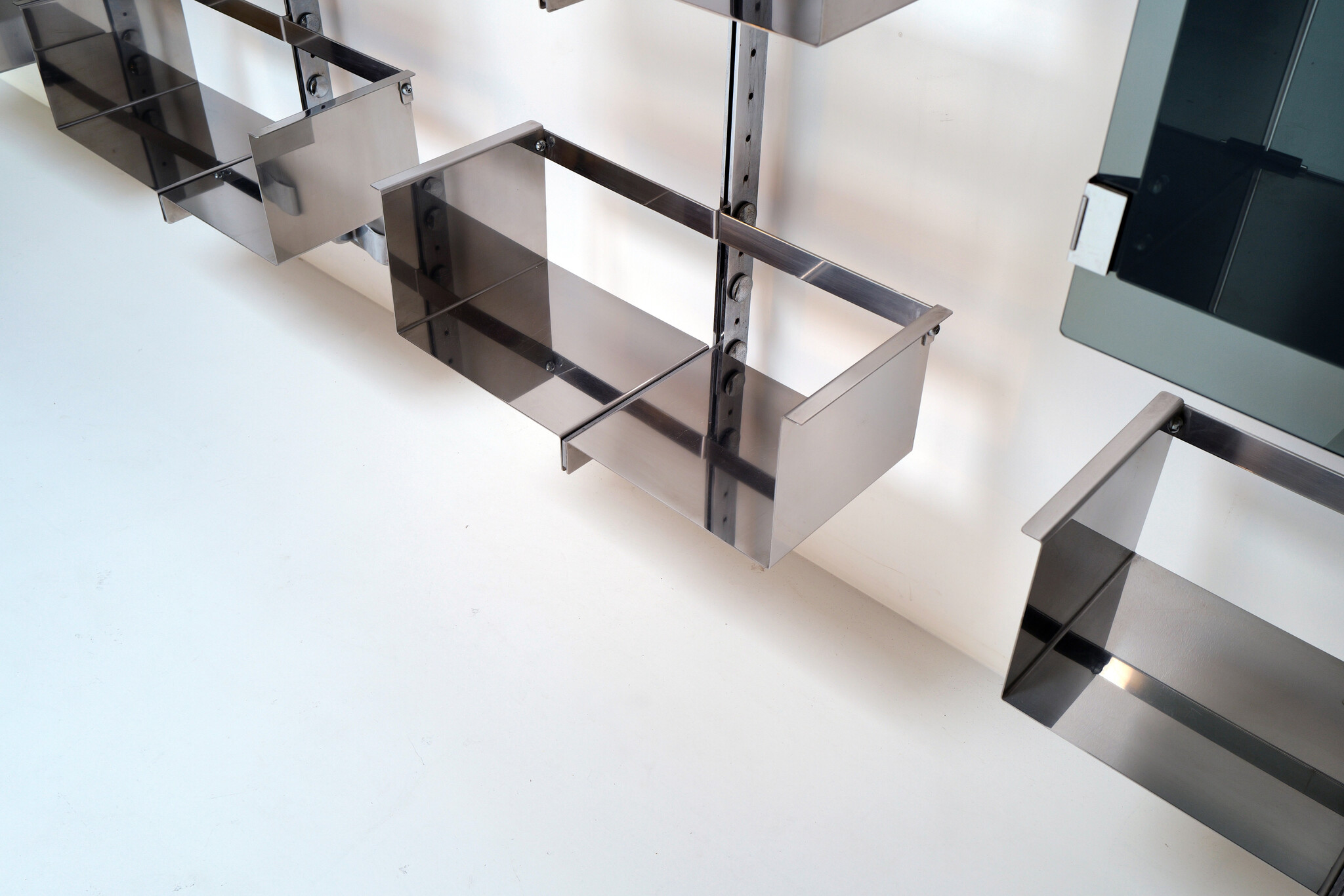 Vittorio Introini ‘P700’ modulaire wandboekenkast voor Saporiti, 1960s