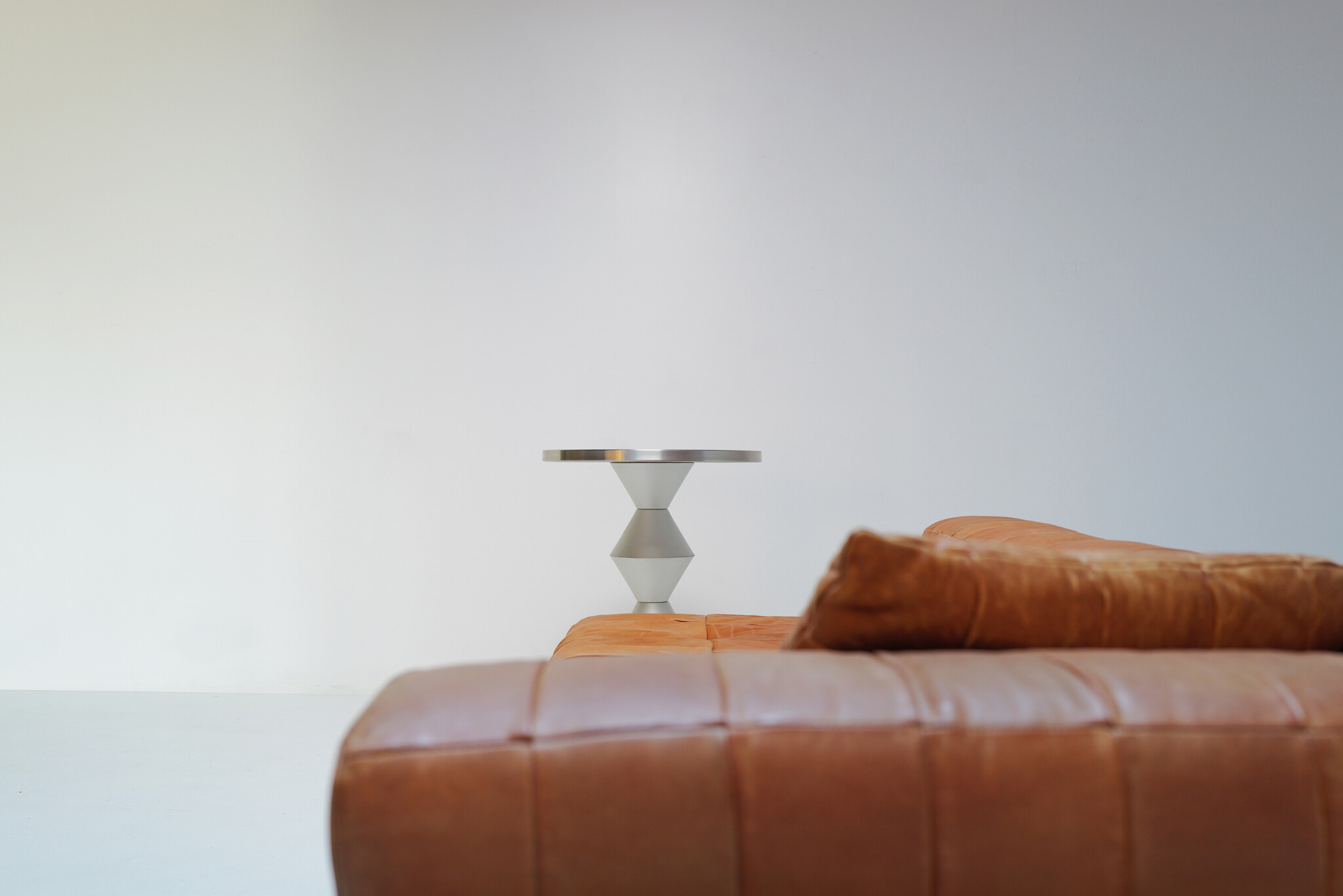 James Irvine bar table 'Tavola Bar' voor Metals Group, 1980s