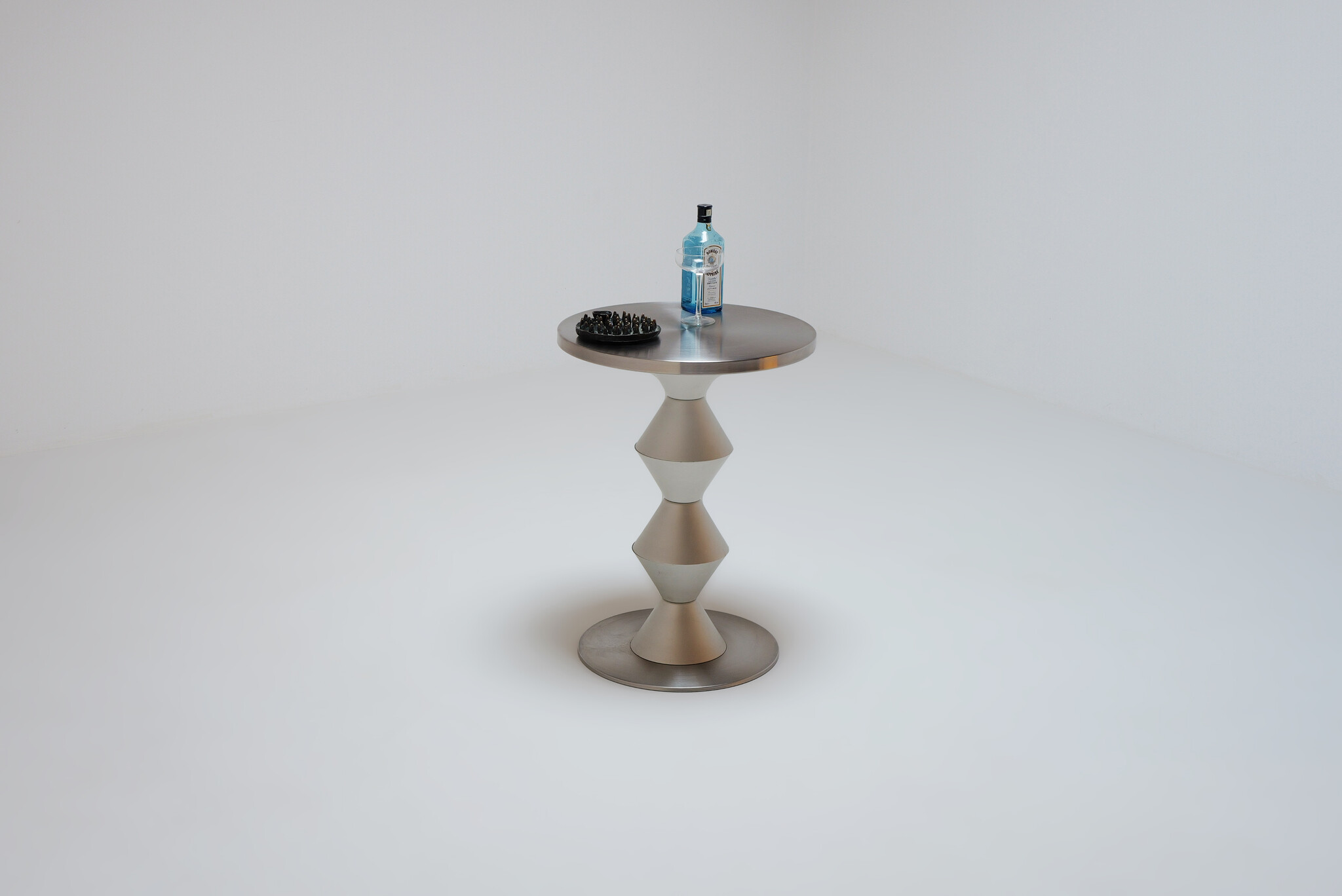 James Irvine bar table 'Tavola Bar' voor Metals Group, 1980s