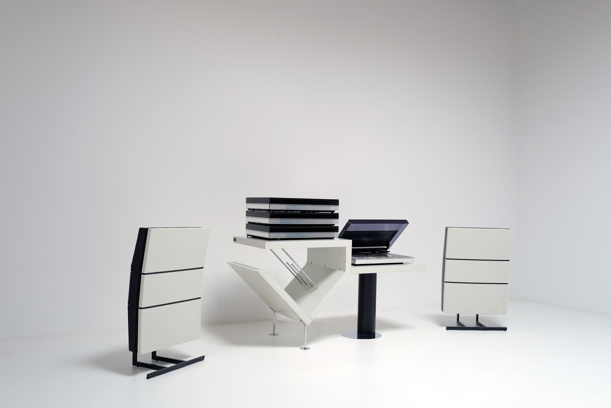 Zeldzaam compleet BeoSystem 6500 met origineel B&O meubel