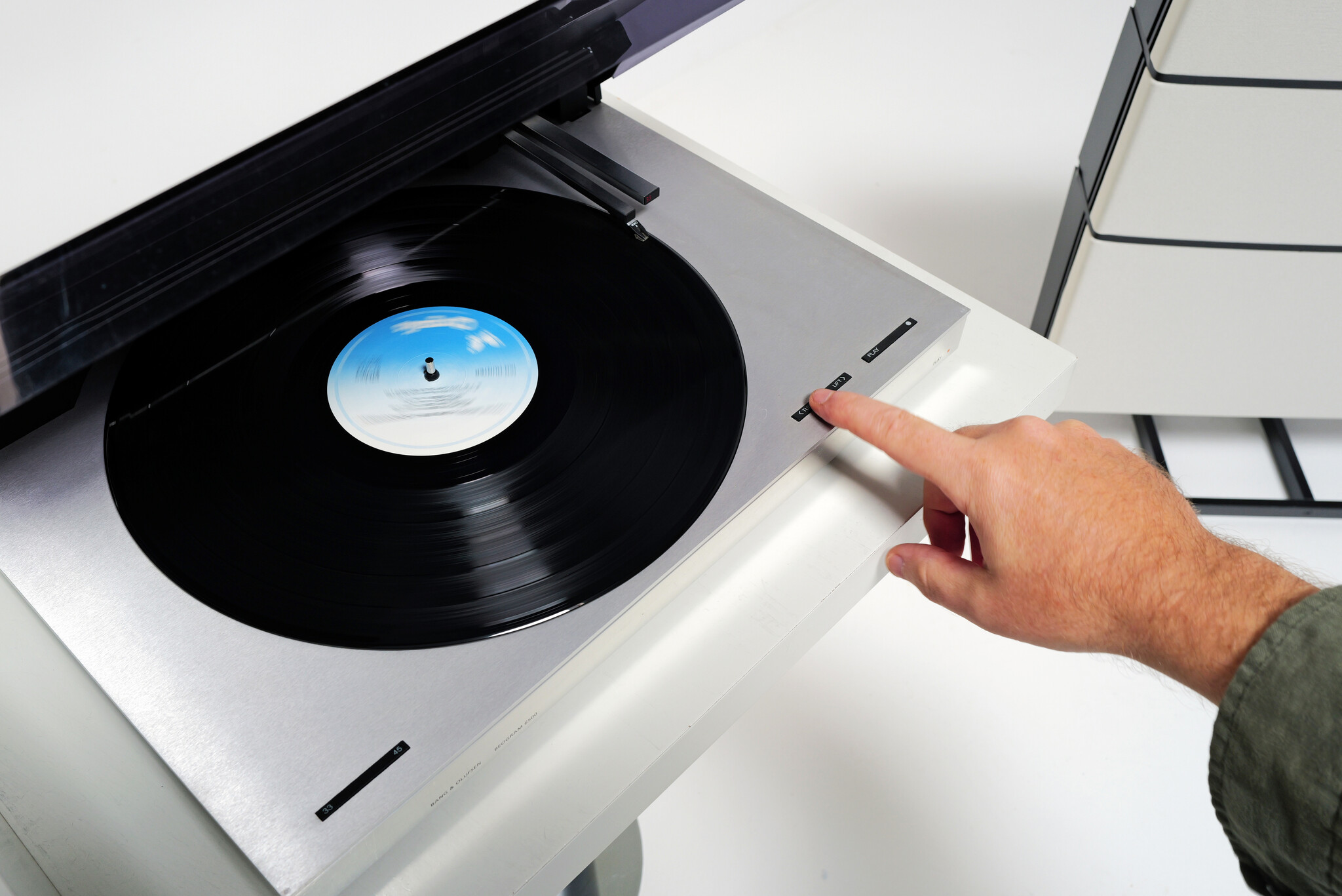 Zeldzaam compleet BeoSystem 6500 met origineel B&O meubel