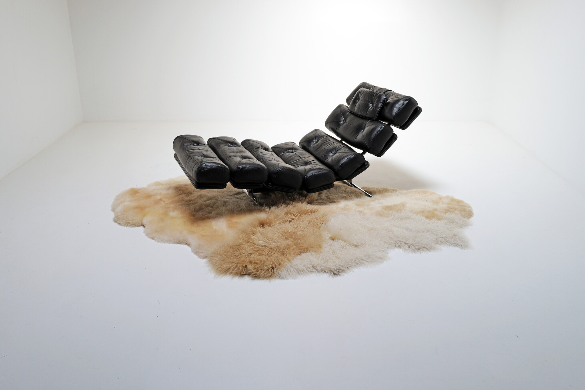 Carine Boxy “Shiny” XL Landscape carpet, 2025