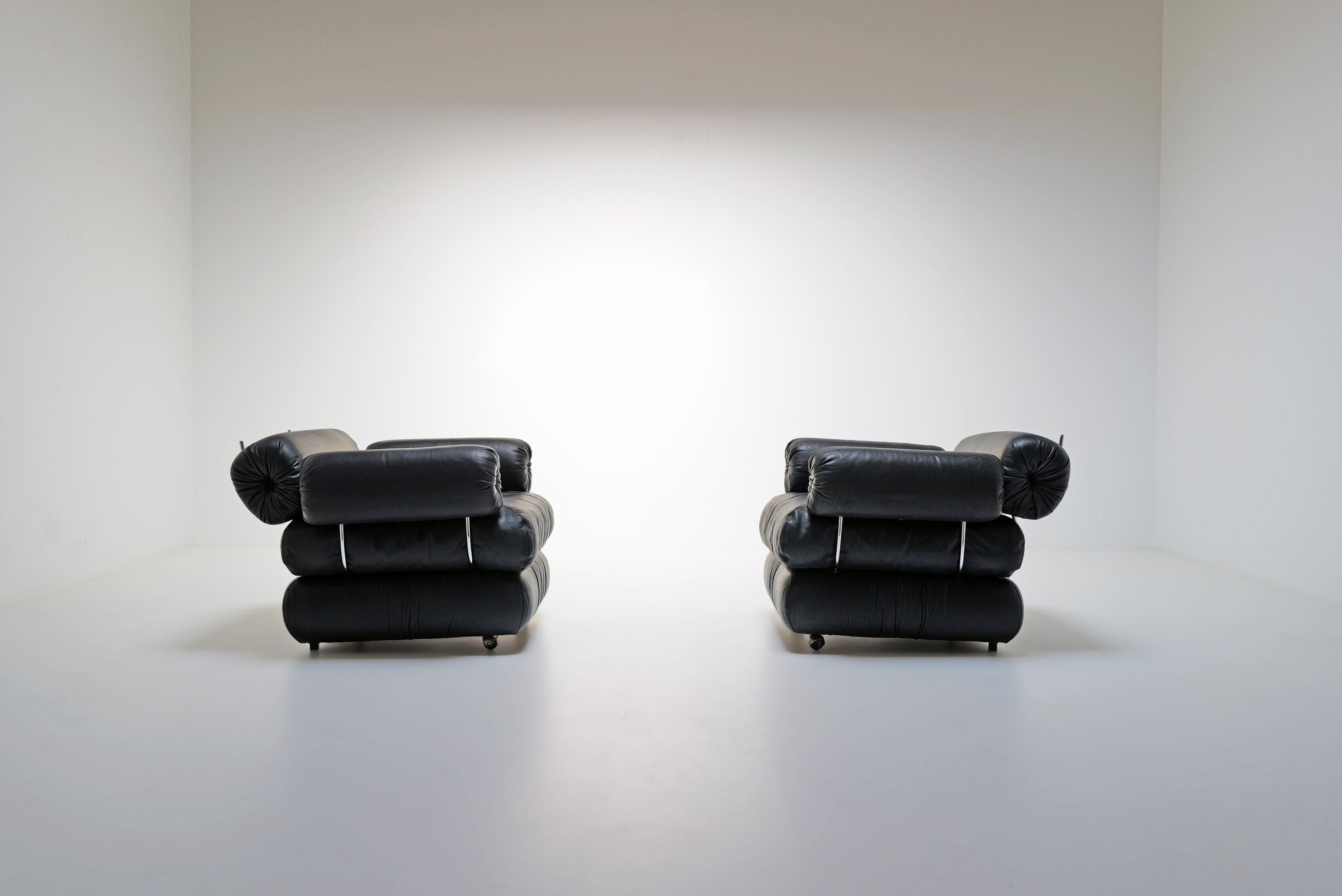 Giovannetti “Bauhaus” club chairs, 1960s