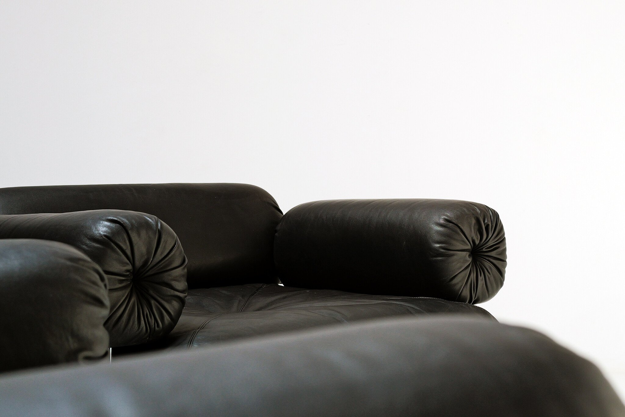 Giovannetti “Bauhaus” club chairs, 1960s