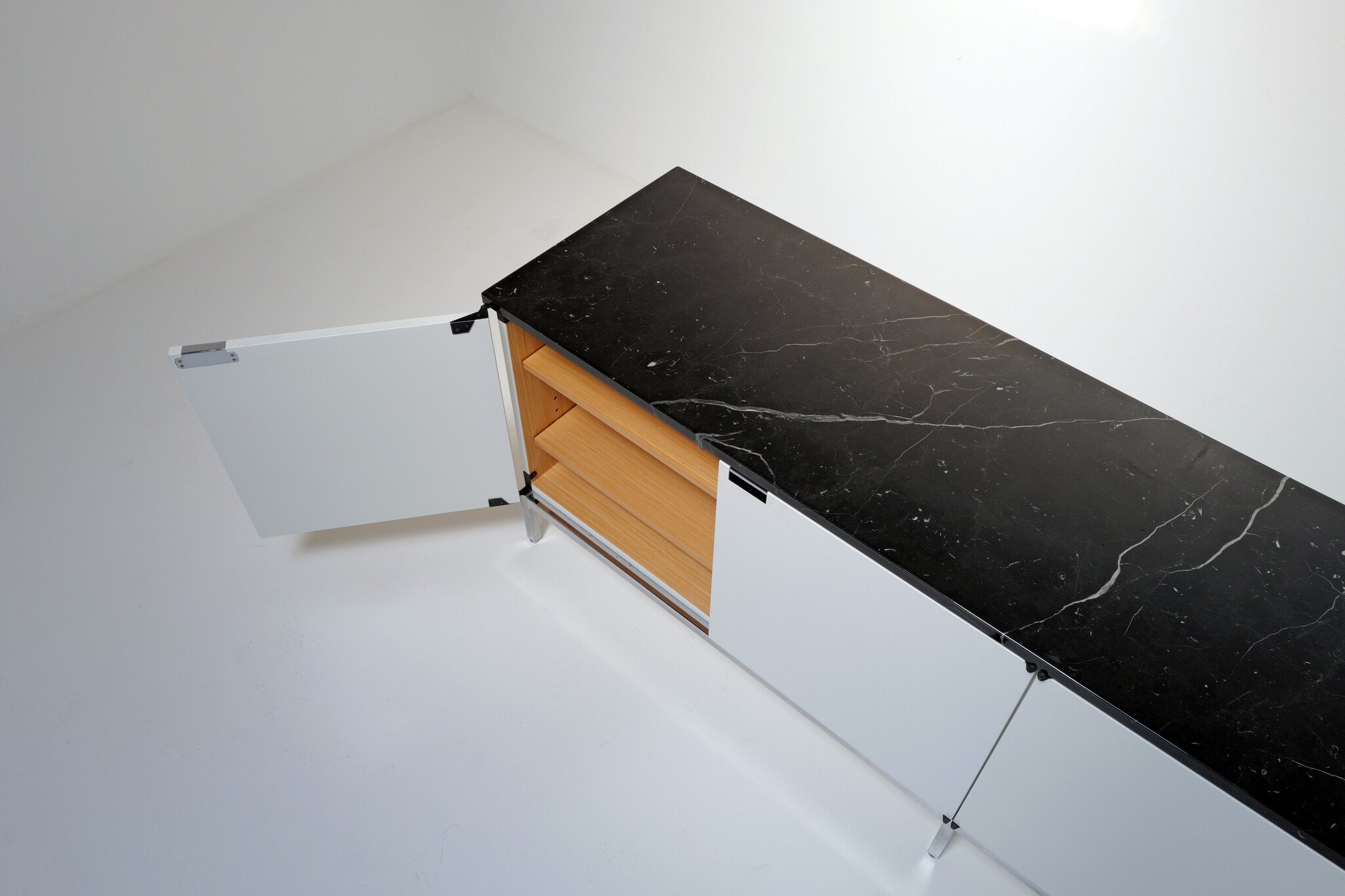 Knoll Credenza ontworpen door Florence Knoll, 1961