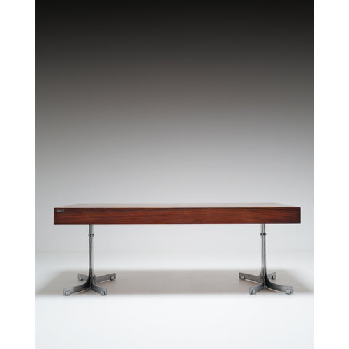 Desk of Trau Arredamenti Metallici