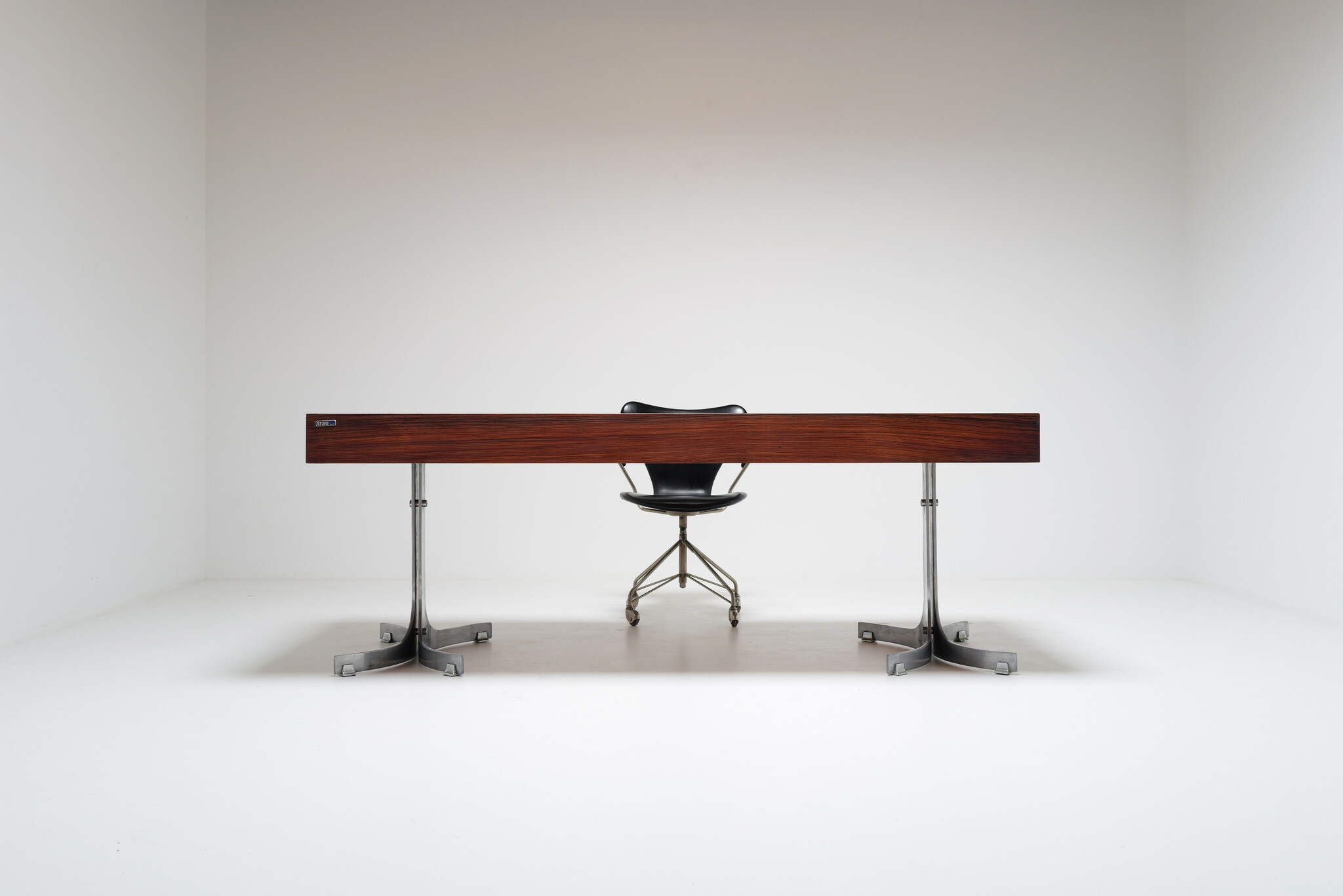 Exclusieve desk van Trau Arredamenti Metallici S.P.A, 1960s