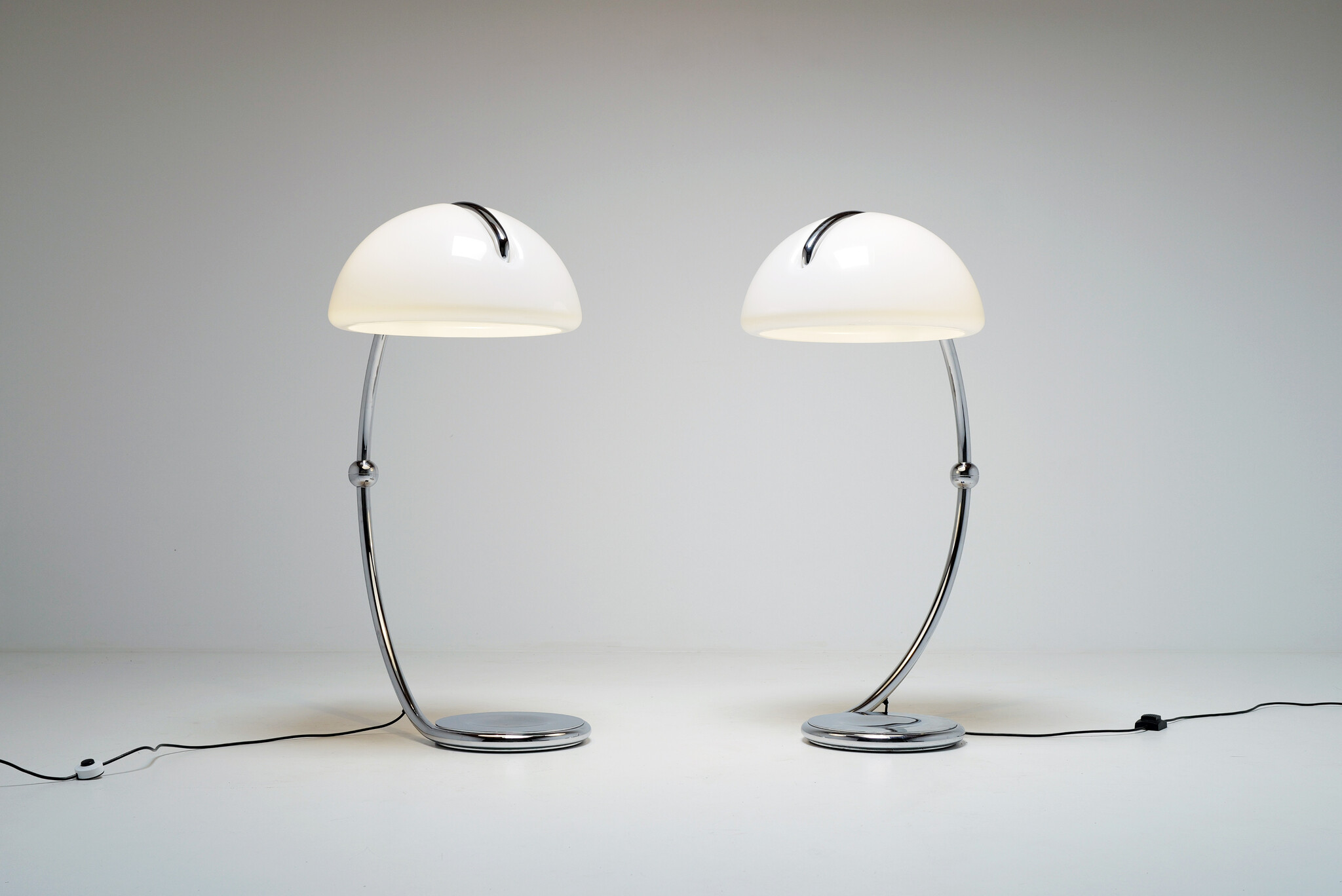 Italiaanse Serpente vloerlamp van Elio Martinelli, 1965