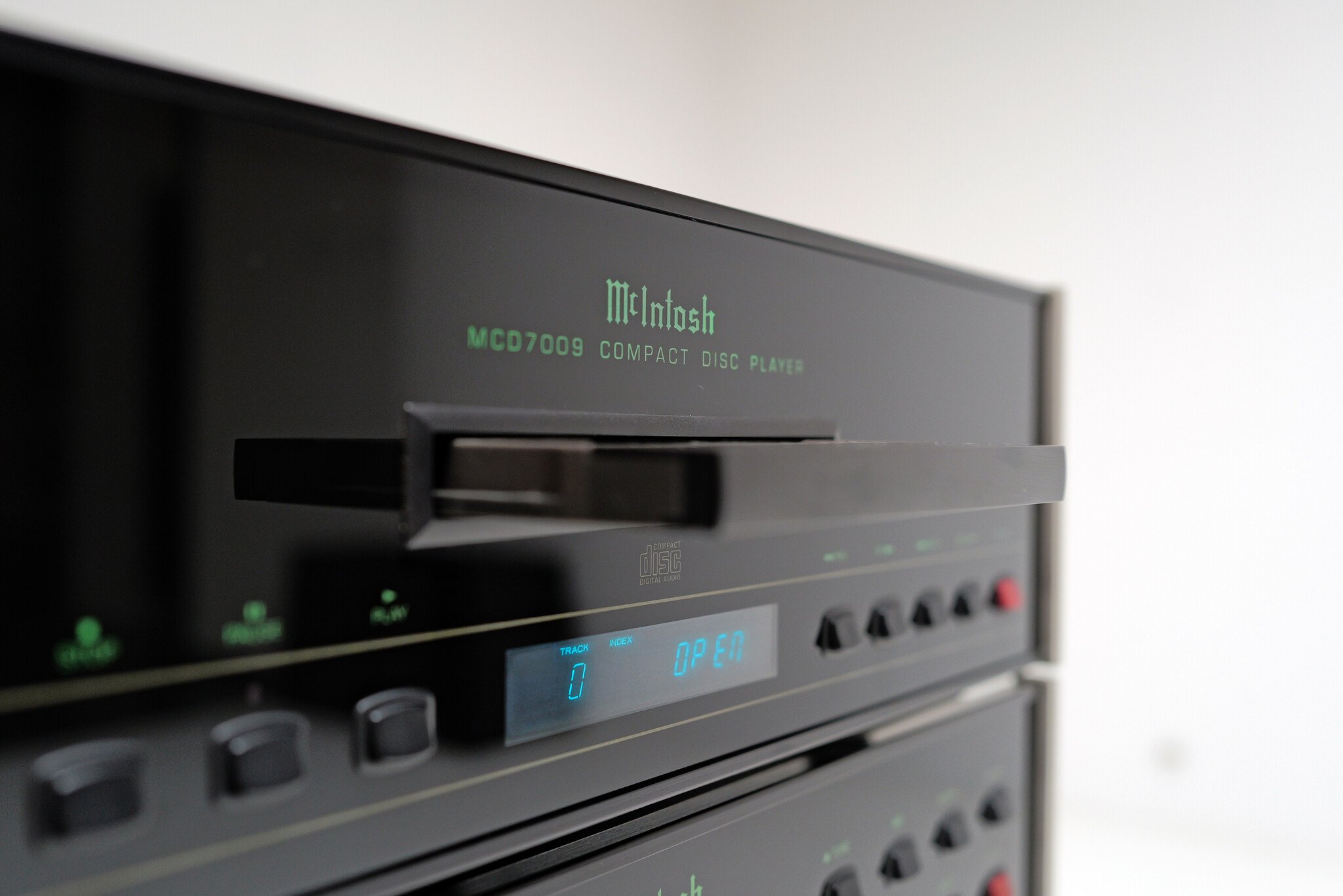 McIntosh stereo toren, 1990's