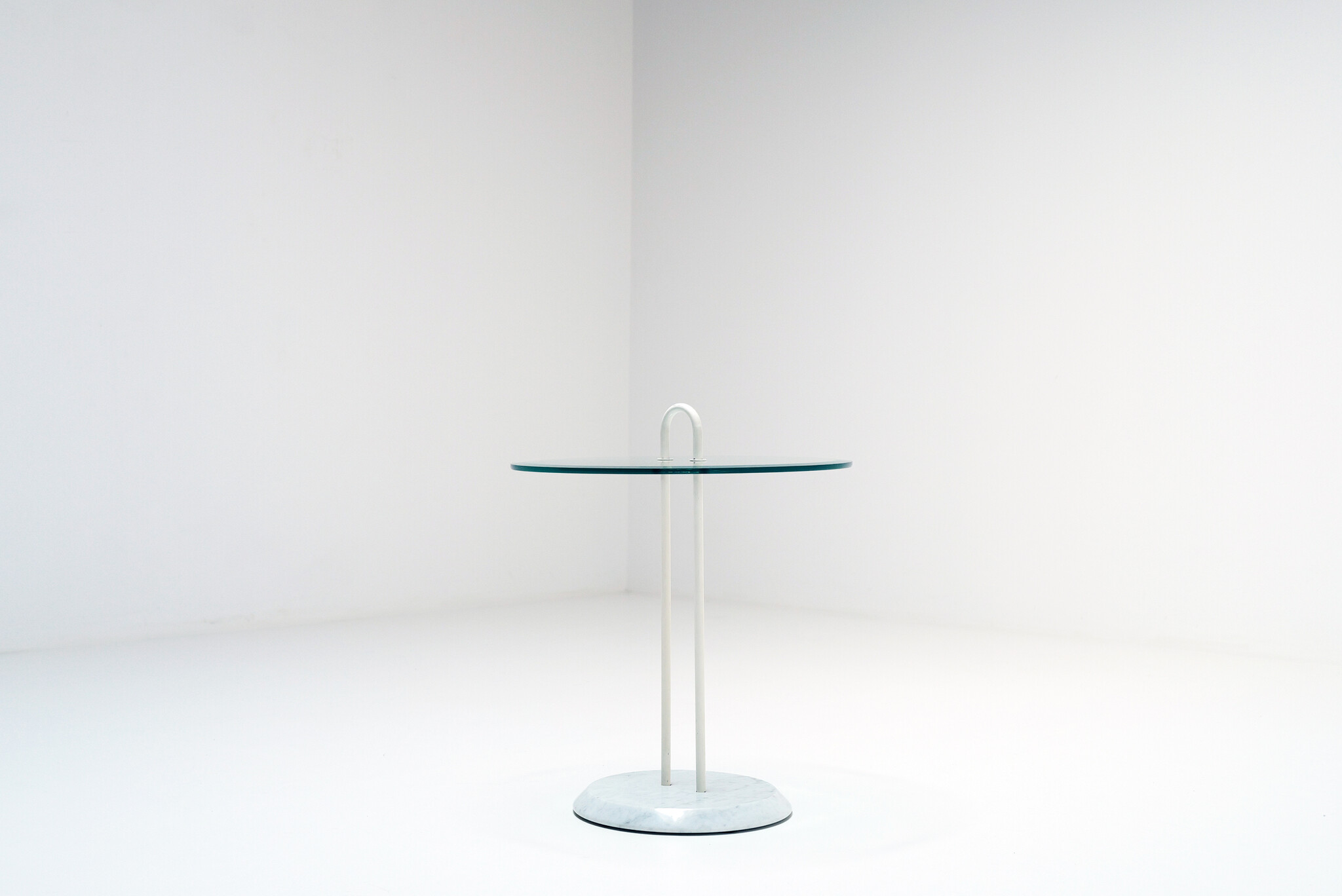 Bijzettafel Vico Magistretti voor Cattelan Italia