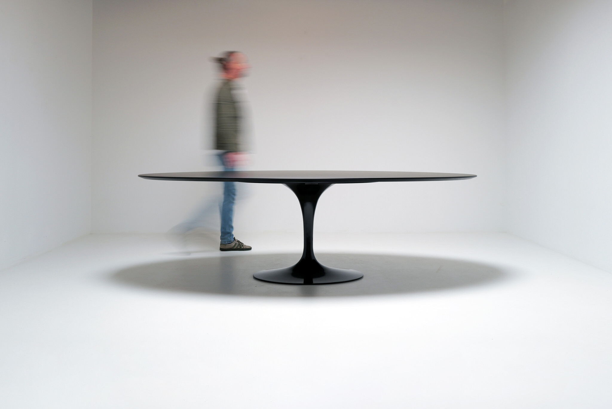 Knoll Tulip ovale tafel door Eero Saarinen, 1957