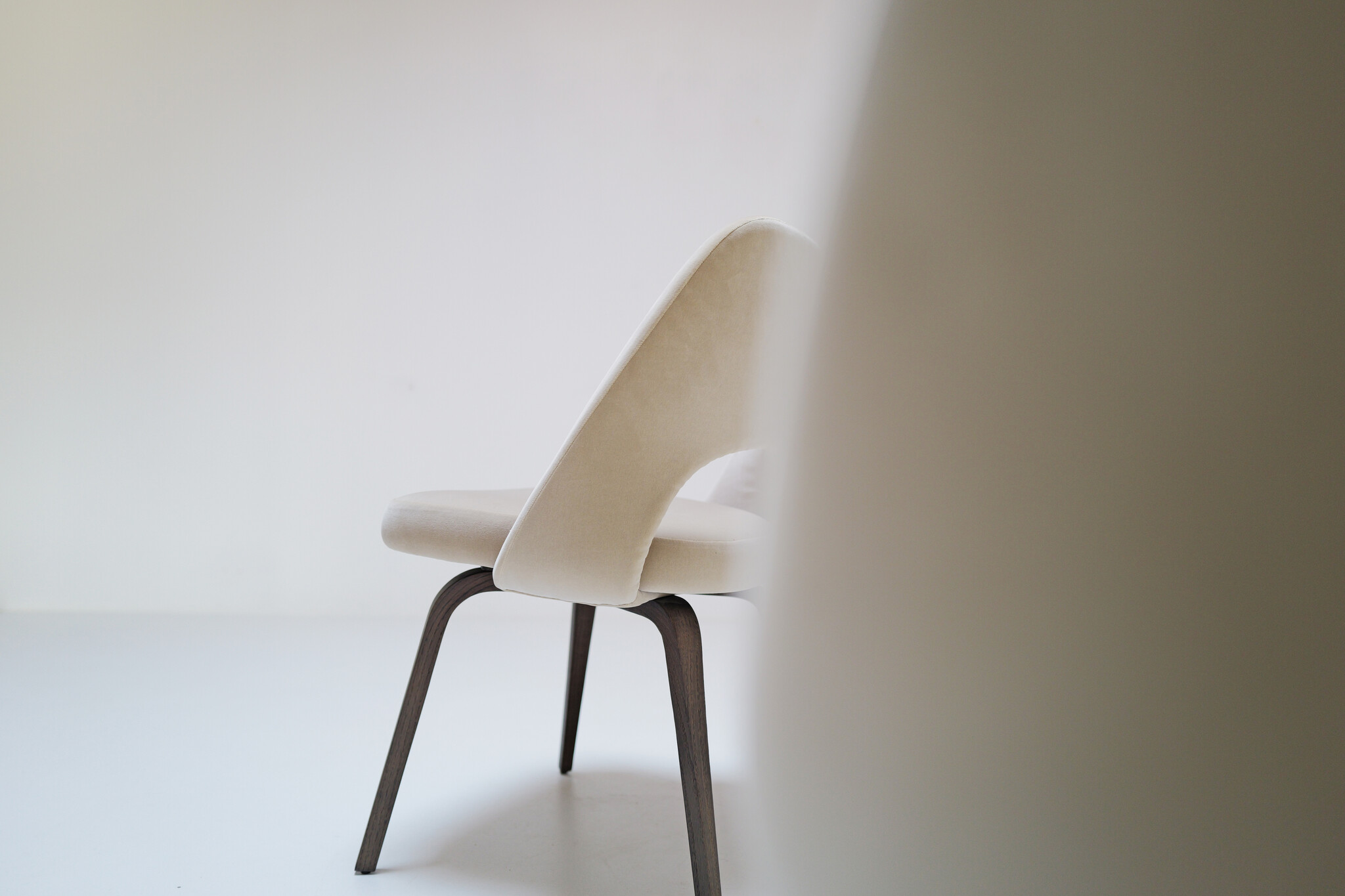 Eero Saarinen “Conference” stoelen voor Knoll International, 1948