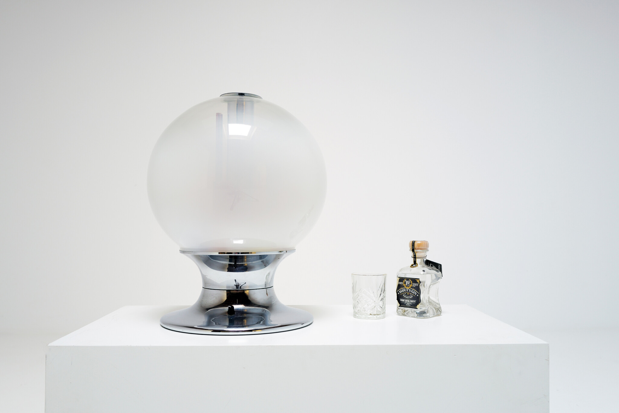 Sphere table Lamp by Selenova in Chrome, 1970’s