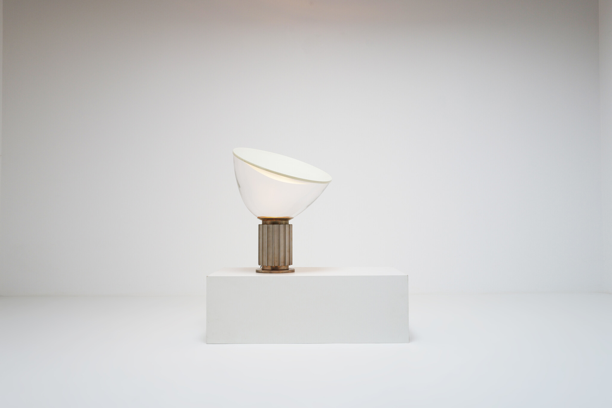 Flos Taccia lamp by Achille & Pier Giacomo Castiglioni, 1962