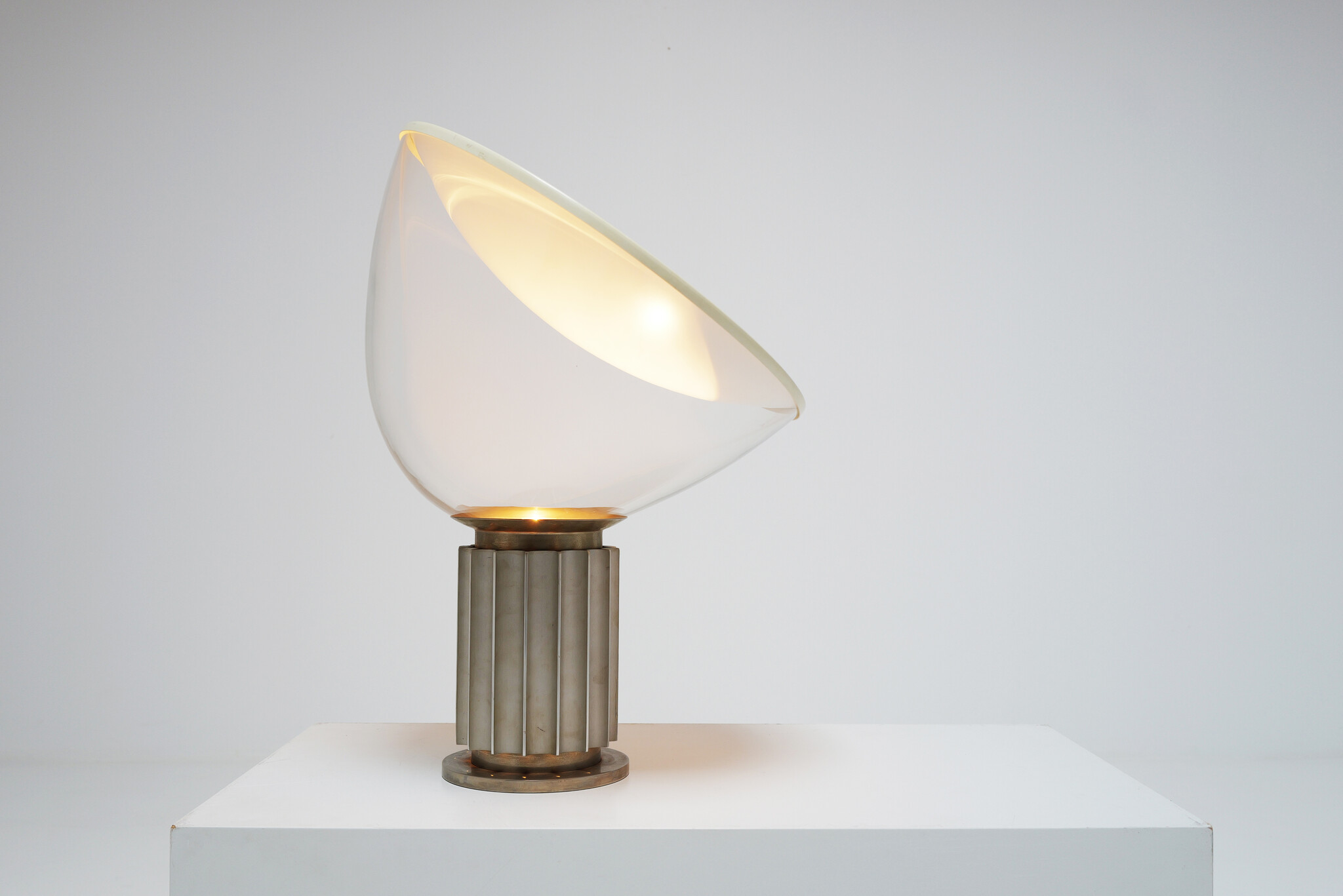 Flos Taccia lamp by Achille & Pier Giacomo Castiglioni, 1962