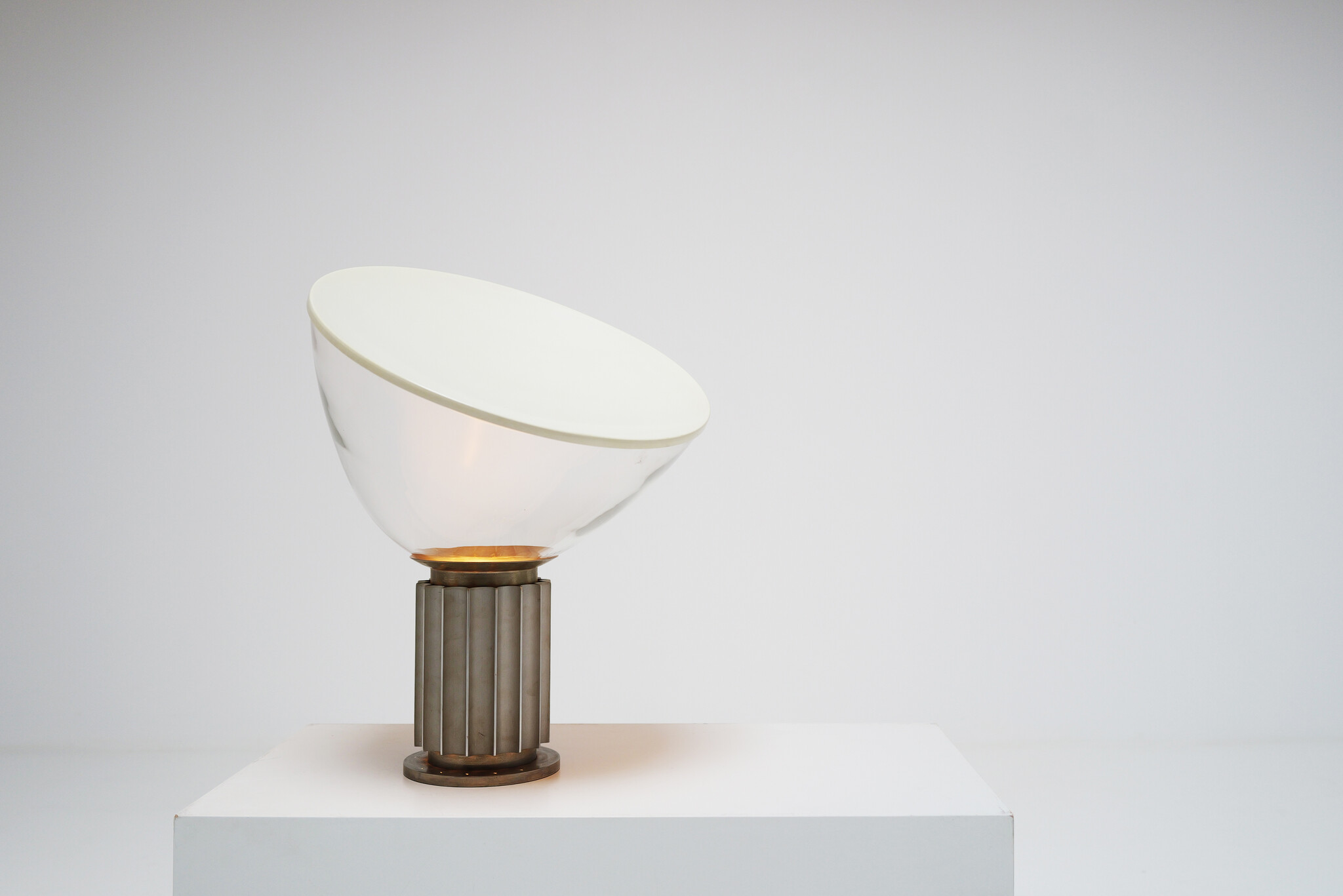 Flos Taccia lamp by Achille & Pier Giacomo Castiglioni, 1962