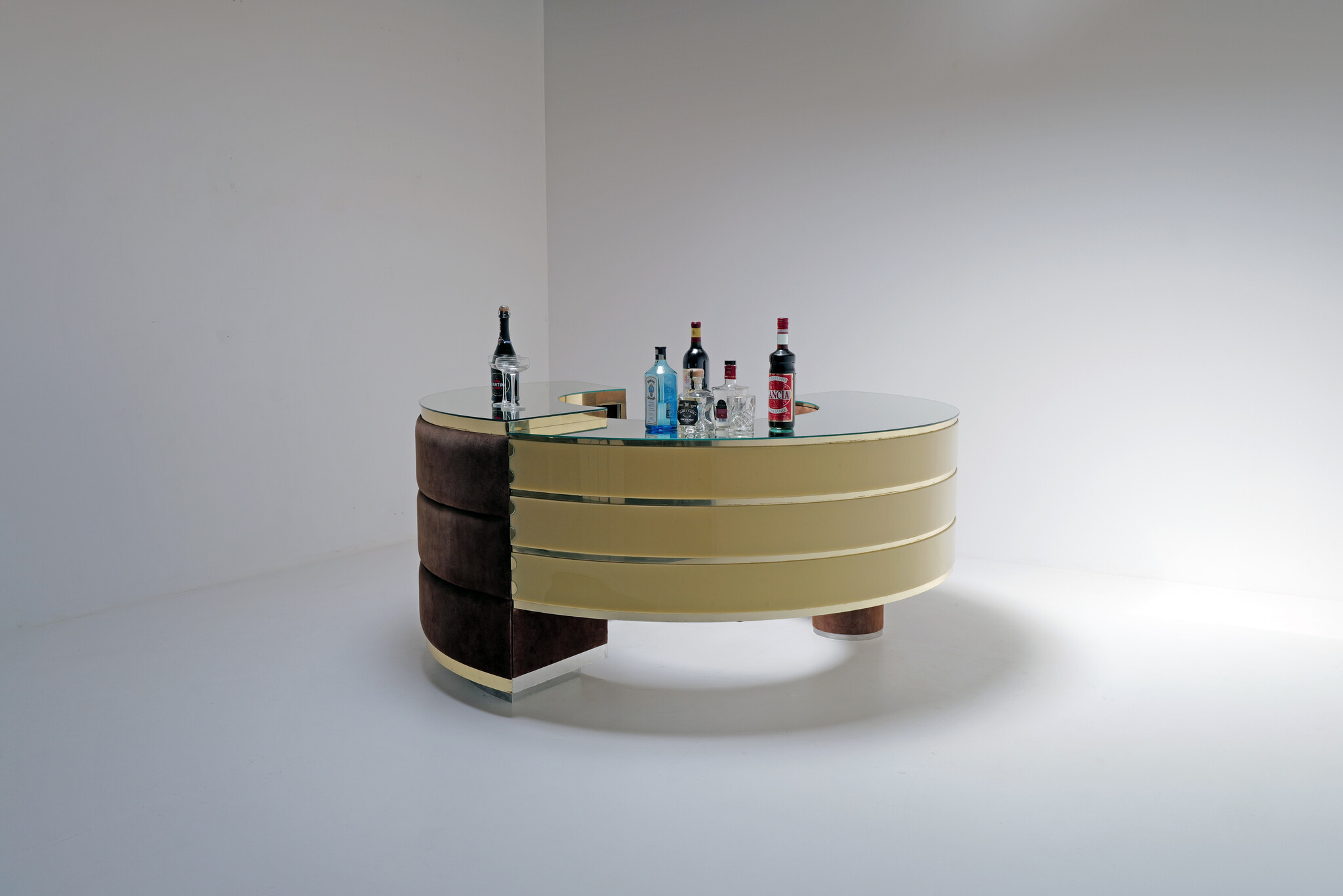 Complete walk-in cocktail bar, Italy, 1970s