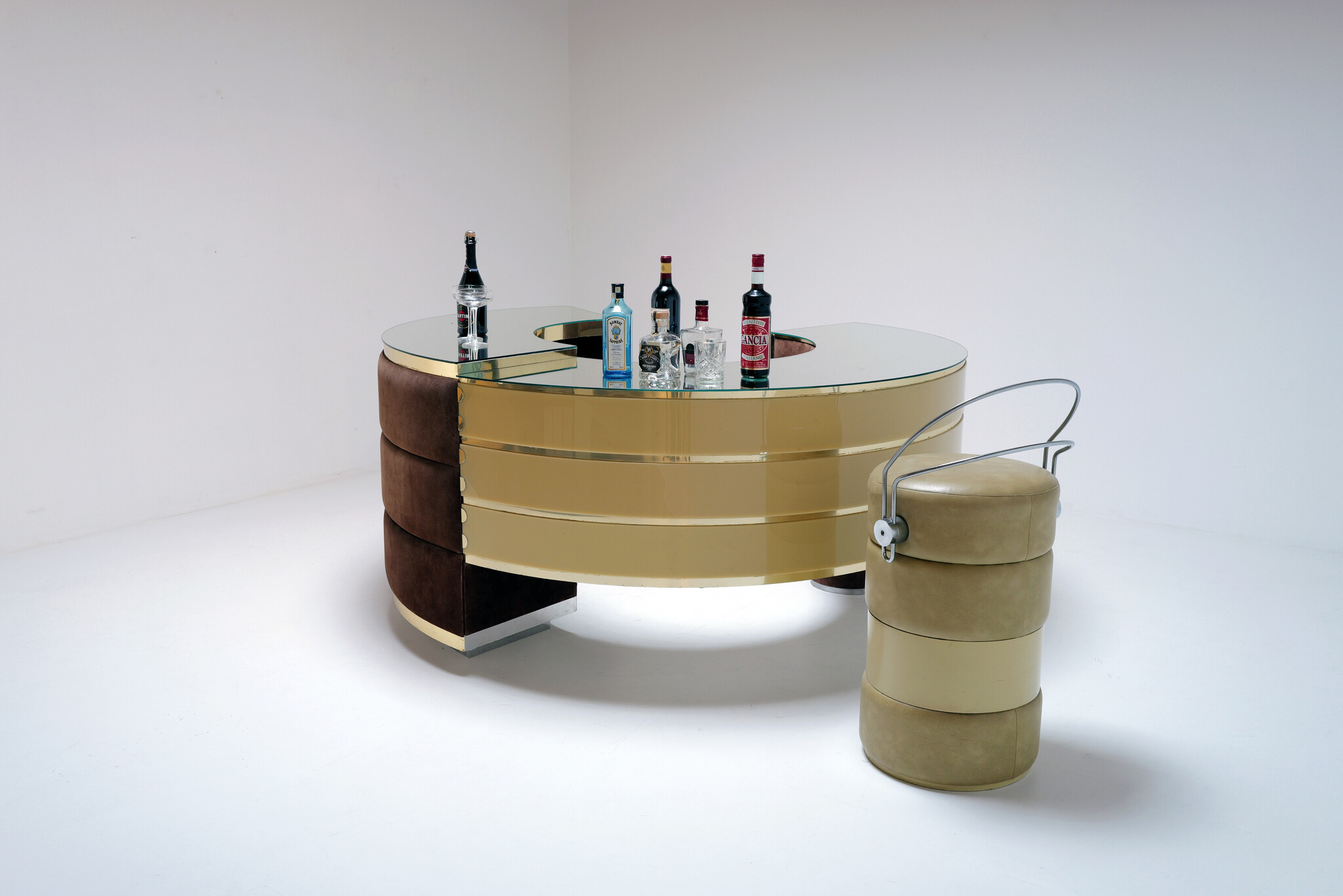 Complete walk-in cocktail bar, Italy, 1970s
