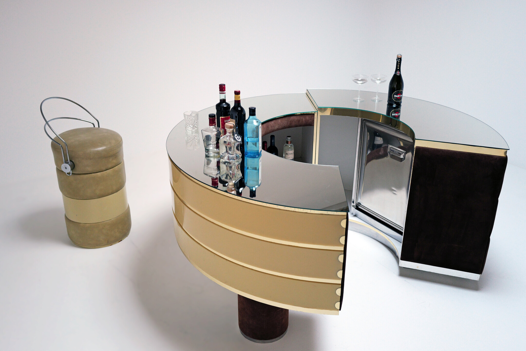 Complete walk-in cocktail bar, Italy, 1970s