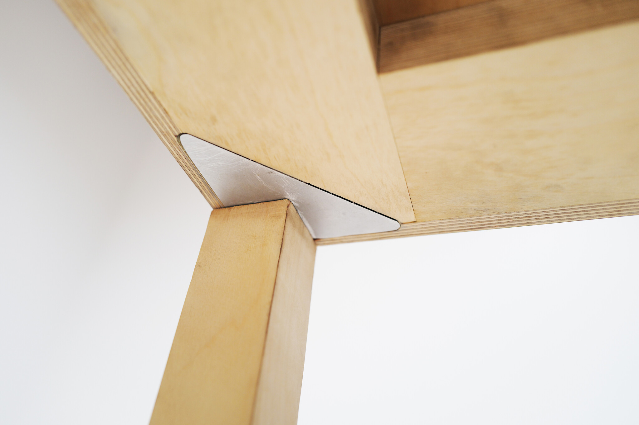 Prototype table T88W by Maarten Van Severen