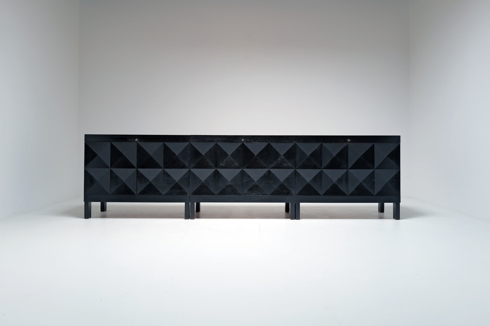 Zeldzame brutalistische sideboard en barkast van J. Batenburg voor E.M.Y, België, 1969
