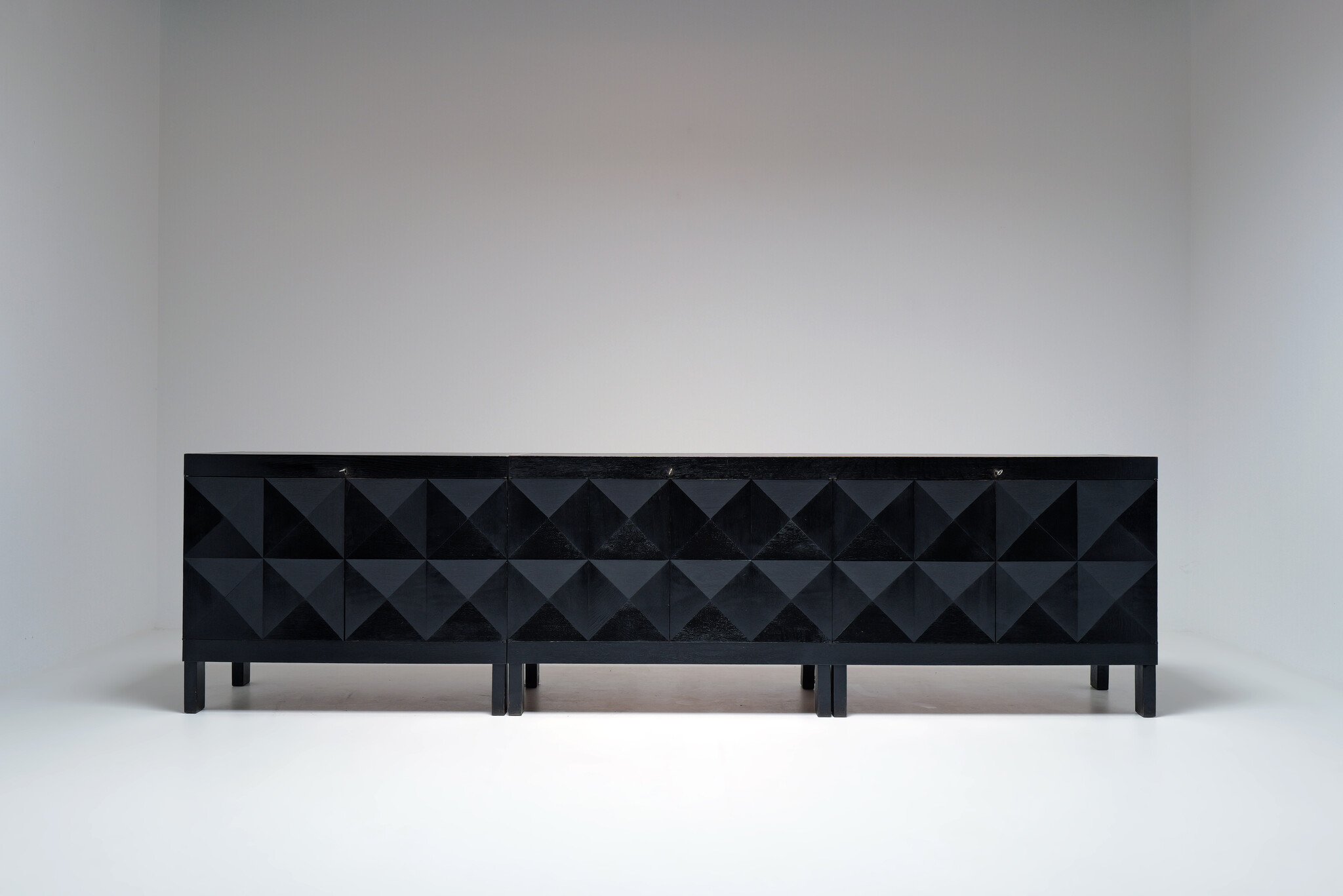 Zeldzame brutalistische sideboard en barkast van J. Batenburg voor E.M.Y, België, 1969