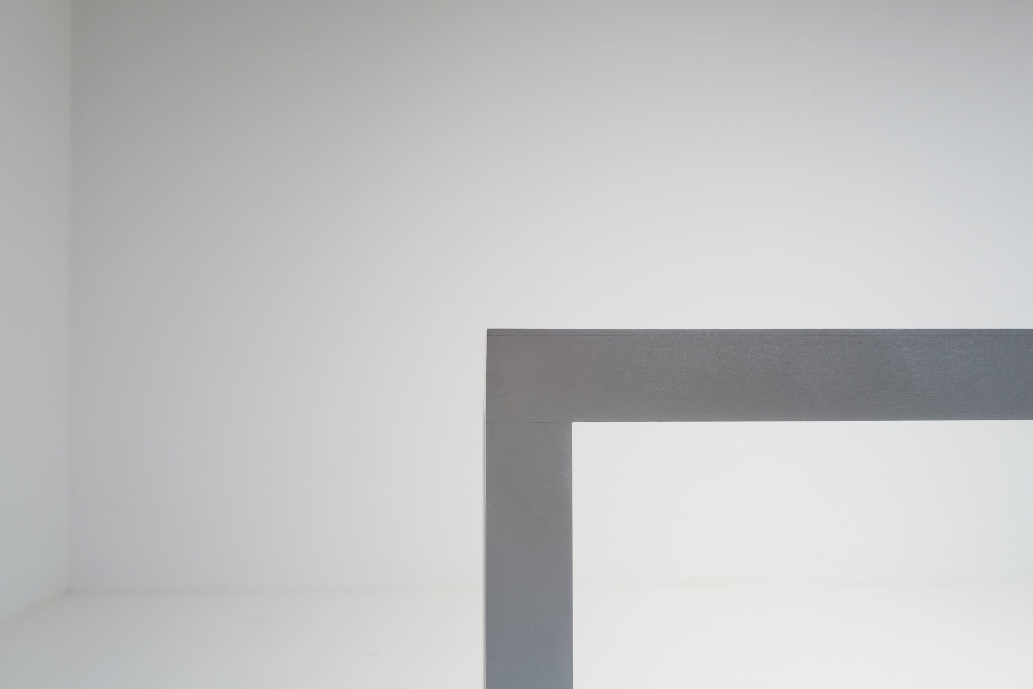 Alu tafel T88A van Maarten Van Severen voor MVS Studio