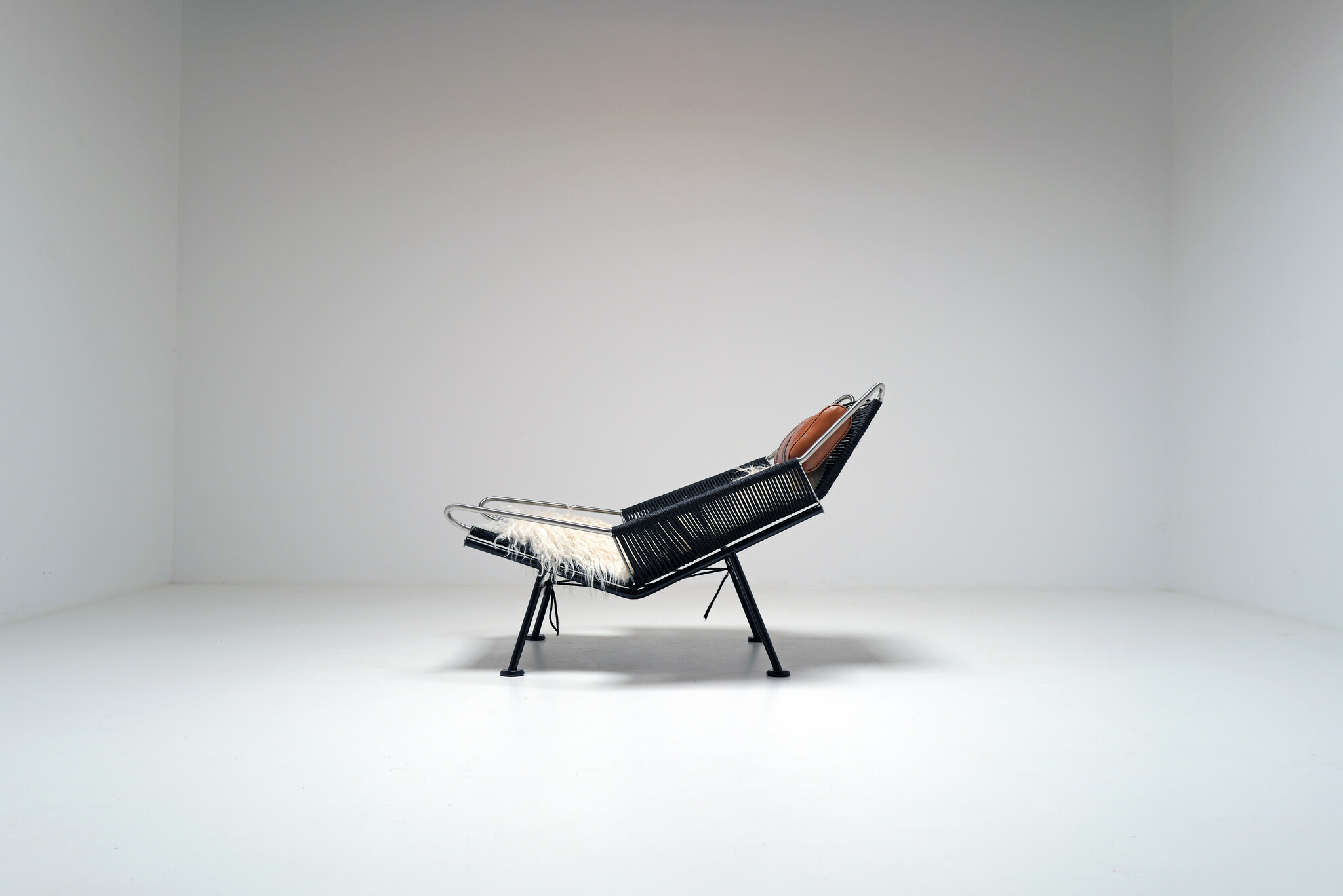 Flag Halyard Lounge Chair van Hans J. Wegner voor PP Møbler