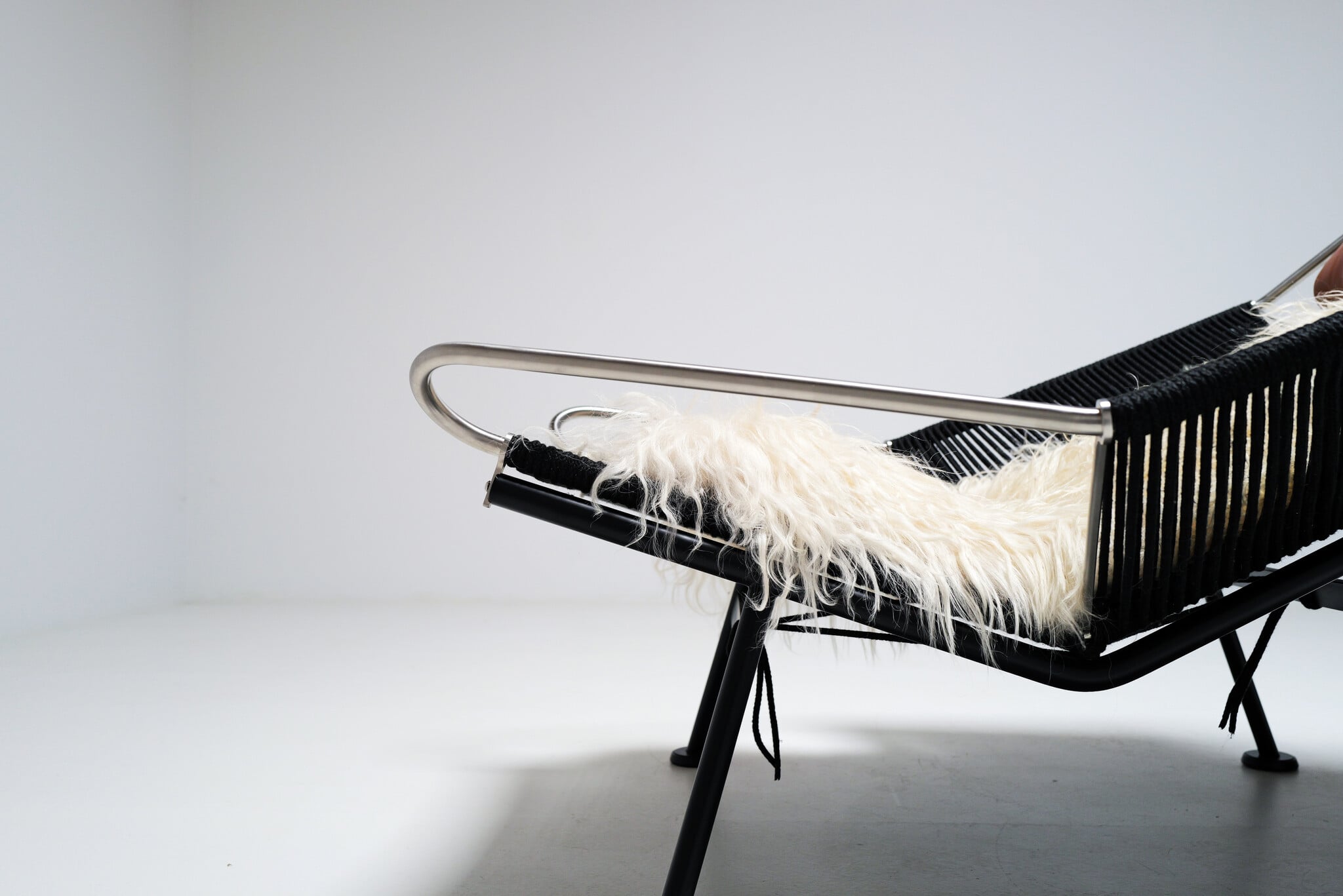 Flag Halyard Lounge Chair van Hans J. Wegner voor PP Møbler